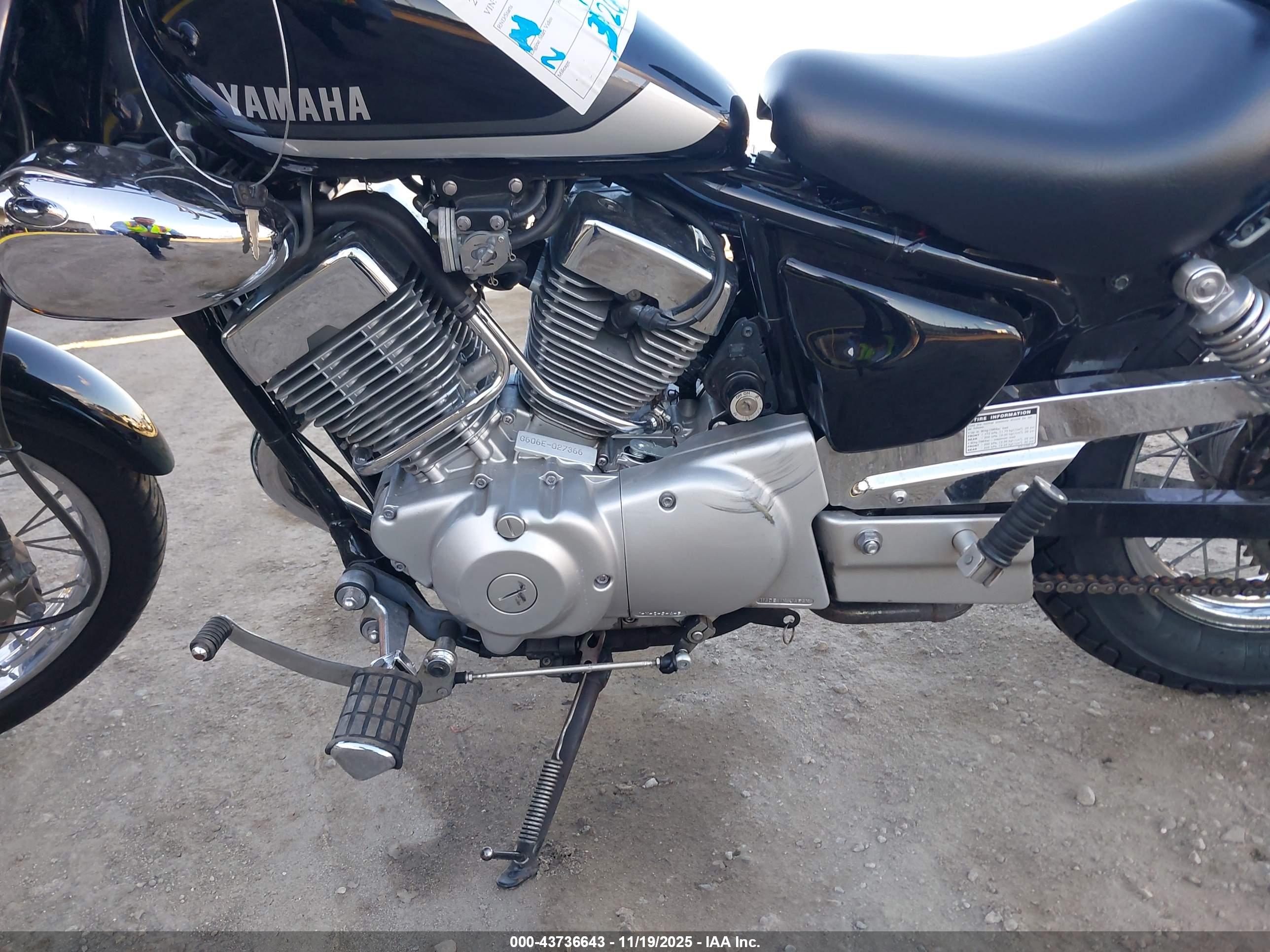 YAMAHA XV250 image 9