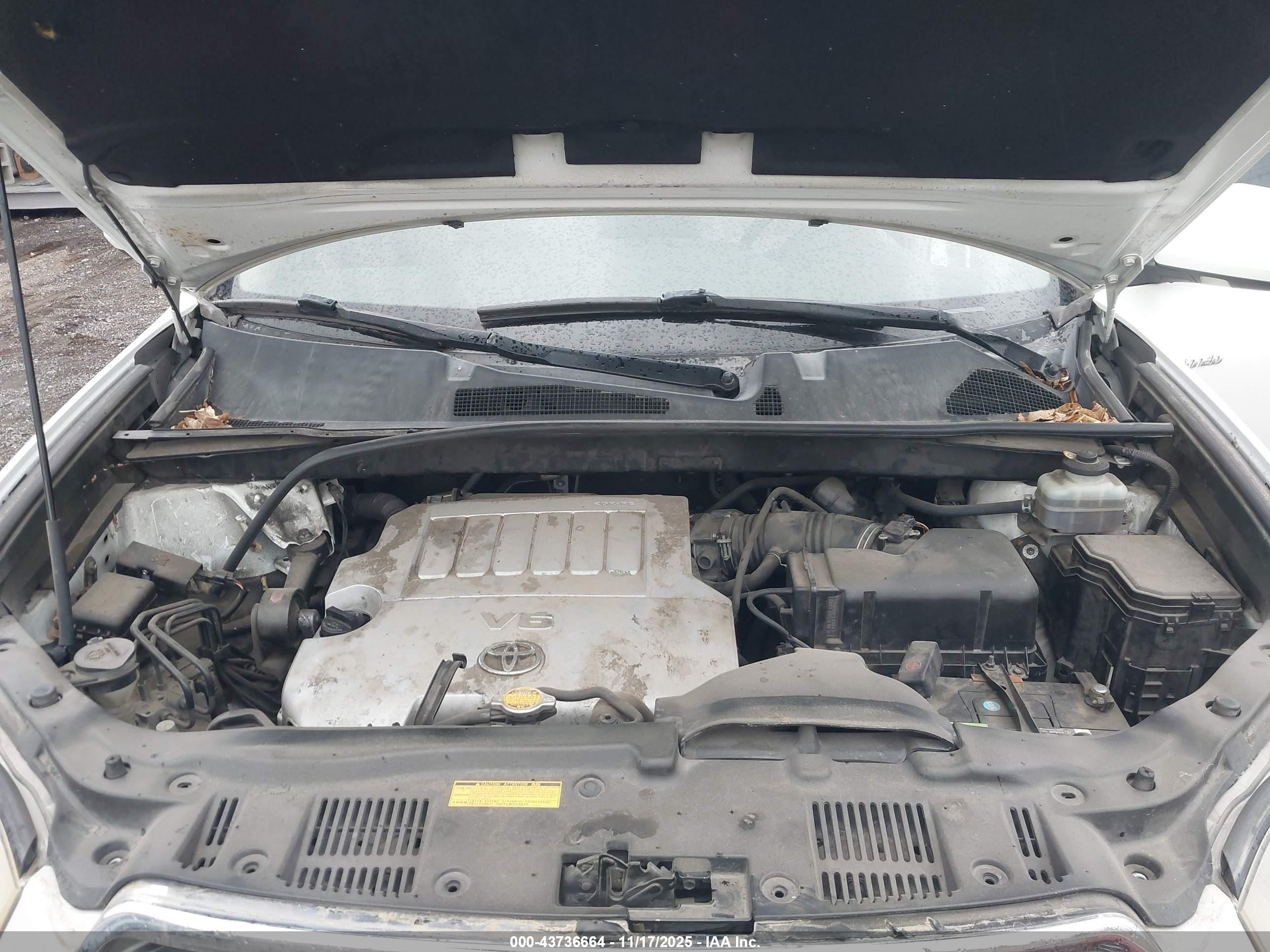TOYOTA HIGHLANDER image 10