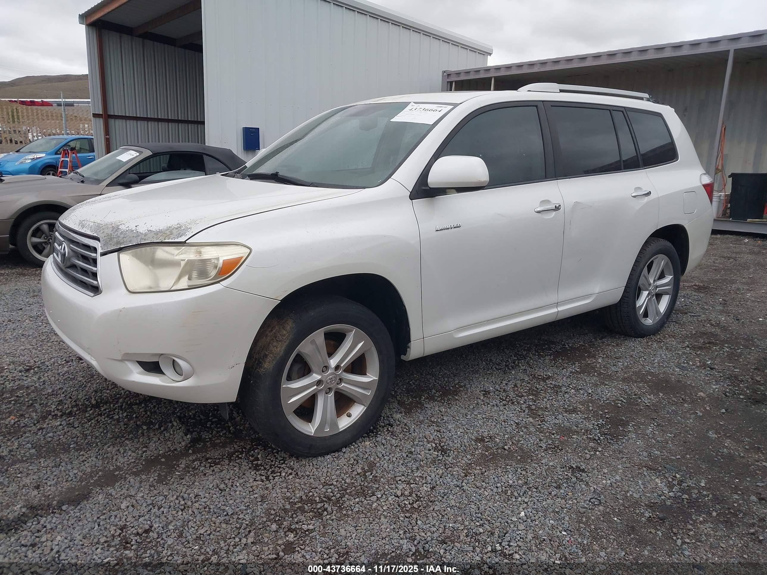 TOYOTA HIGHLANDER image 2
