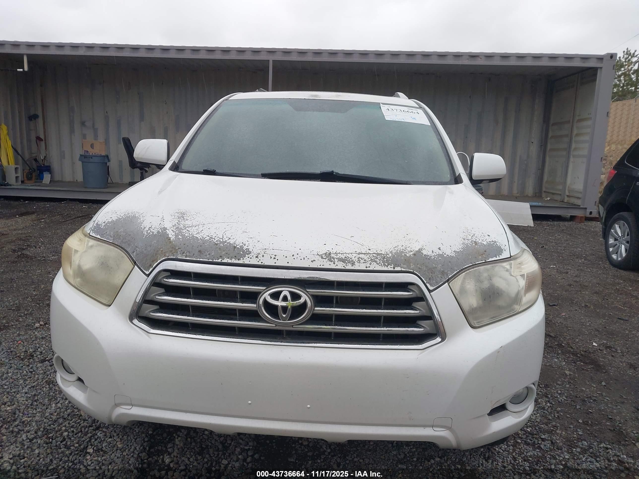 TOYOTA HIGHLANDER image 6