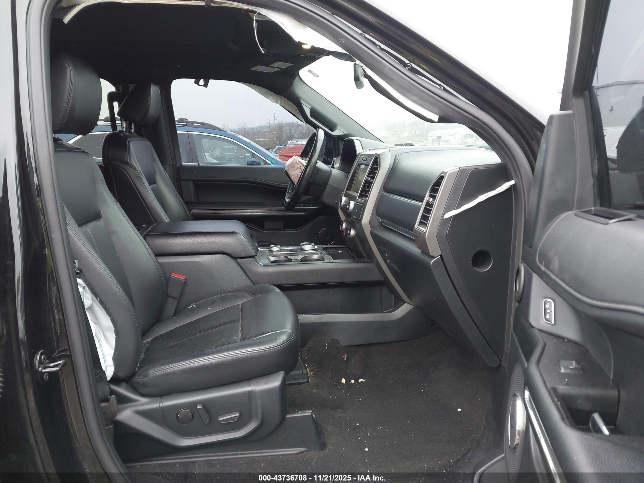 FORD EXPEDITION image 5