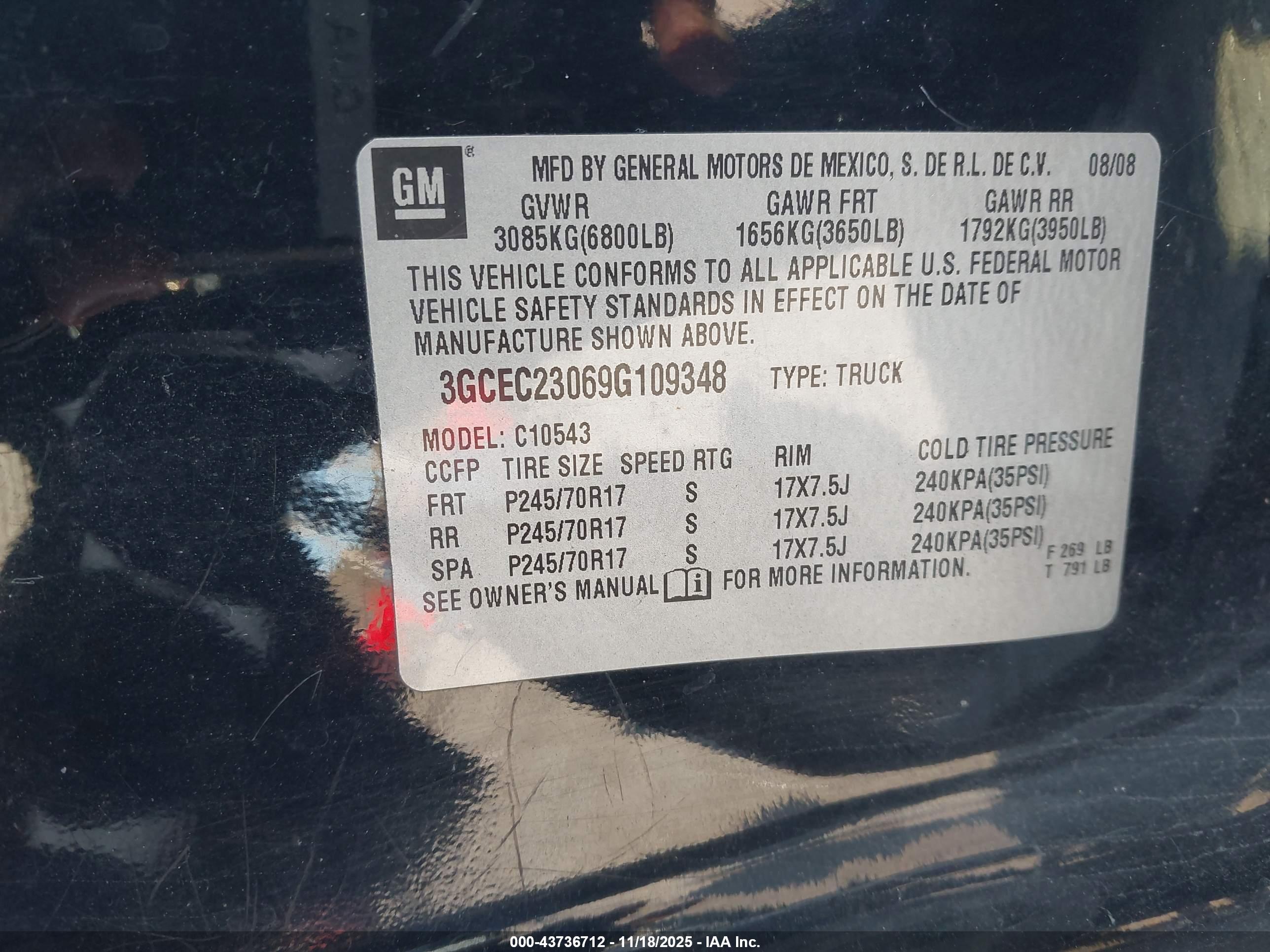 CHEVROLET SILVERADO image 9