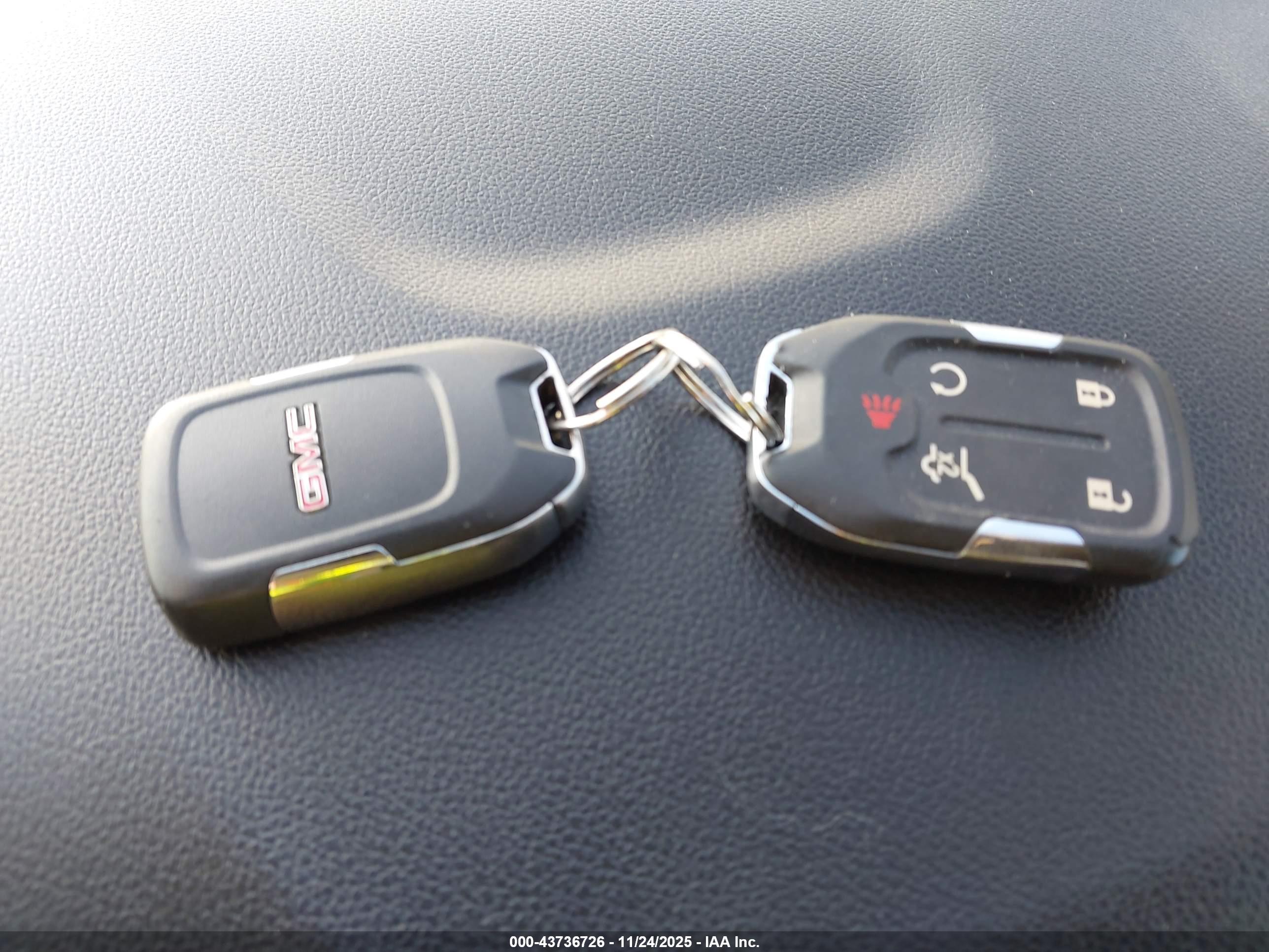 GMC TERRAIN image 11