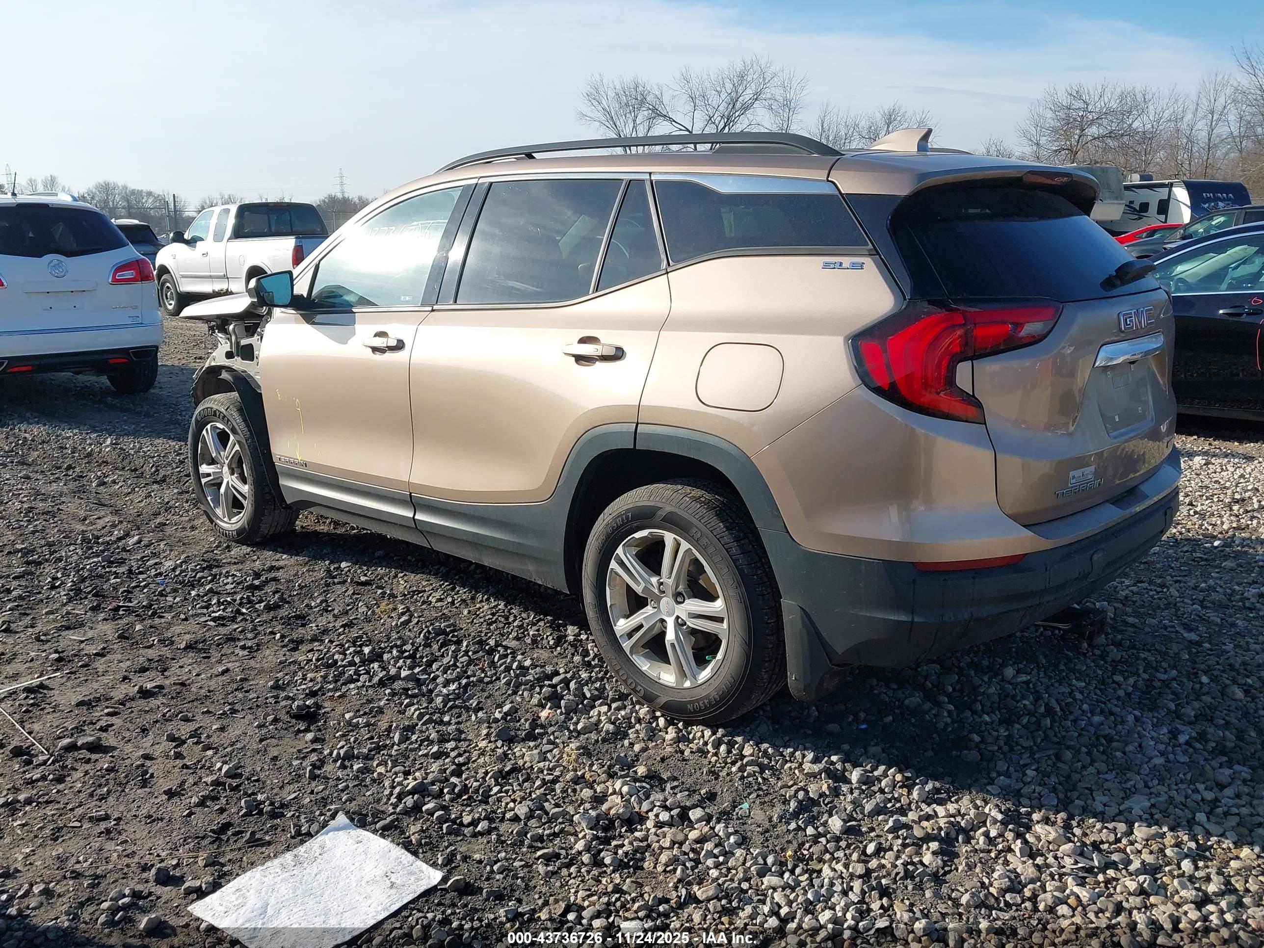 GMC TERRAIN image 3