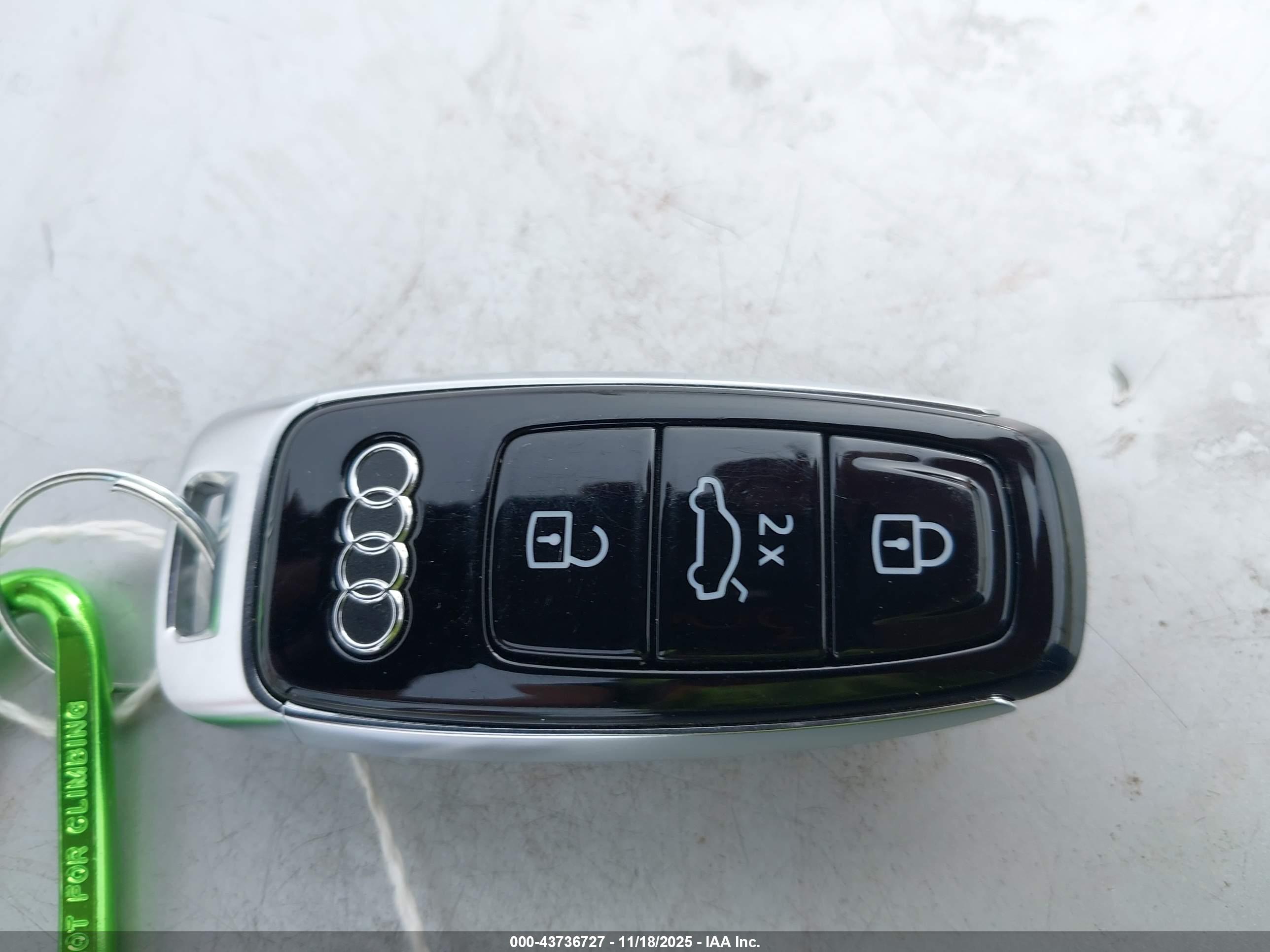 AUDI Q7 image 11