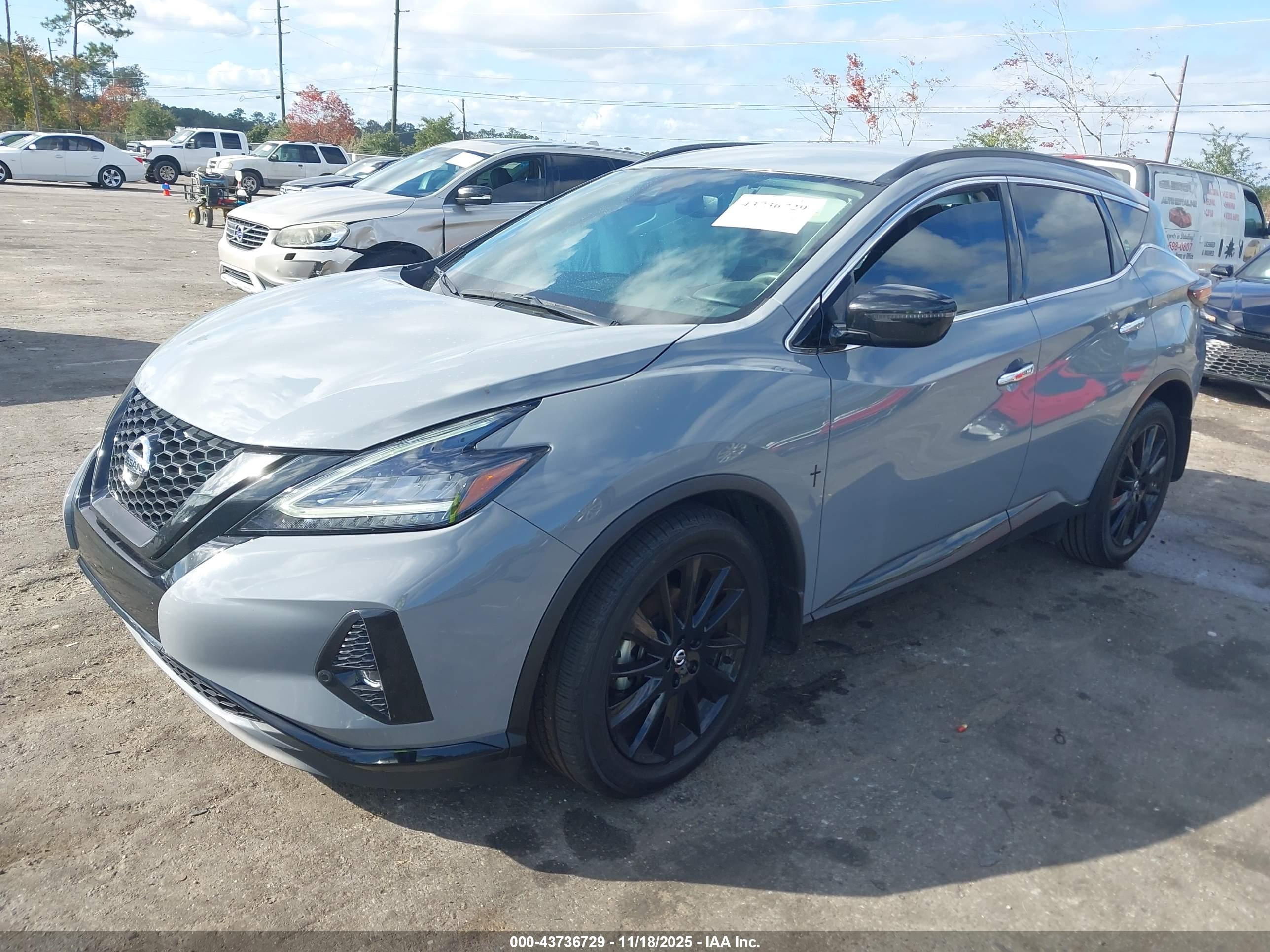 NISSAN MURANO image 2