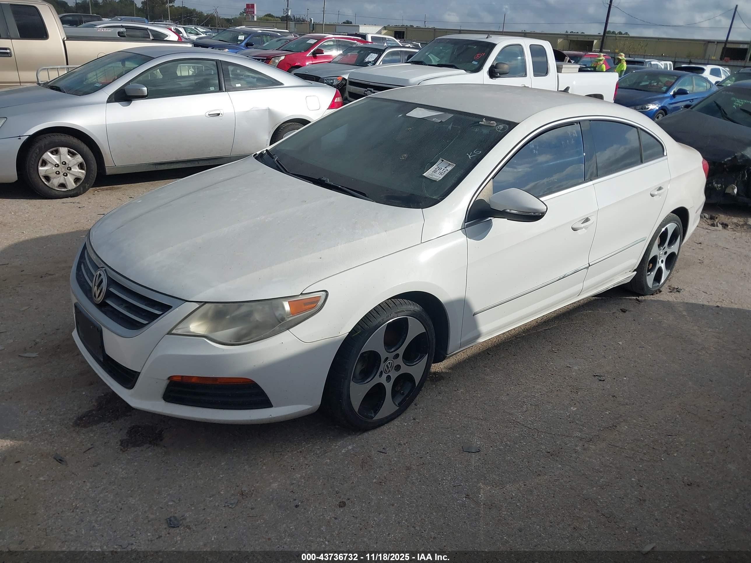 VOLKSWAGEN CC image 2