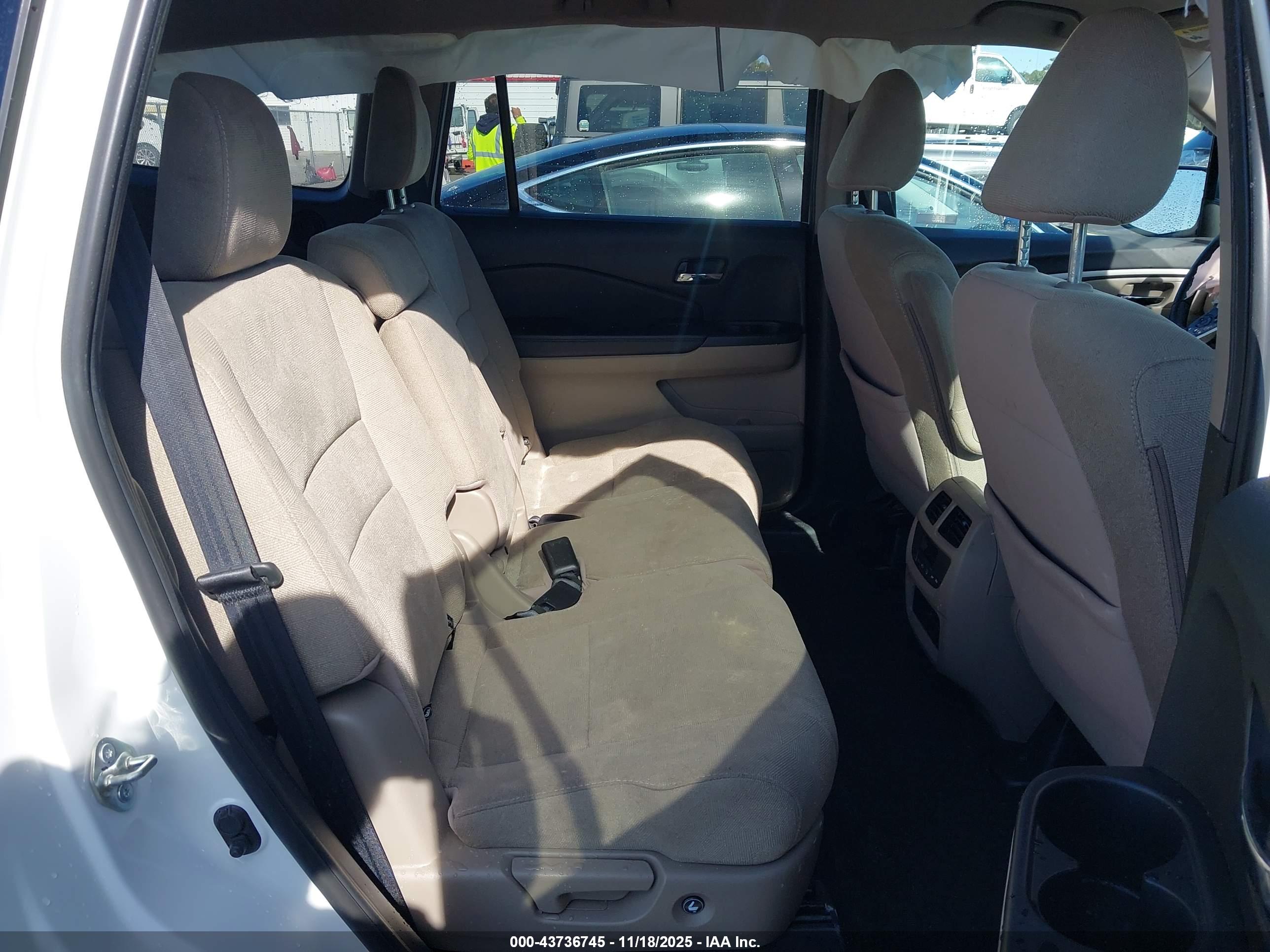 HONDA PILOT image 8