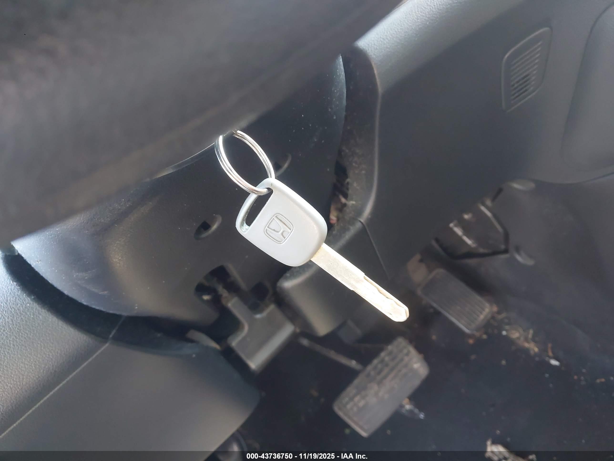 HONDA CR-V image 11
