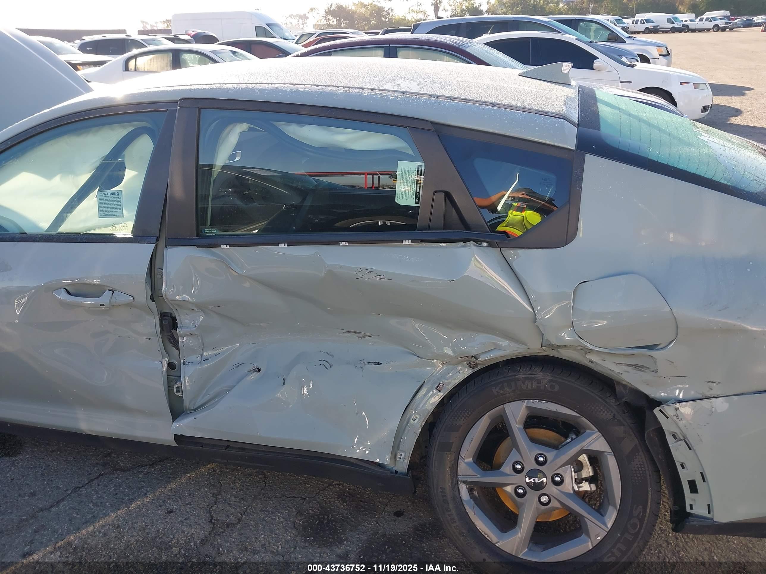 KIA K4 image 6