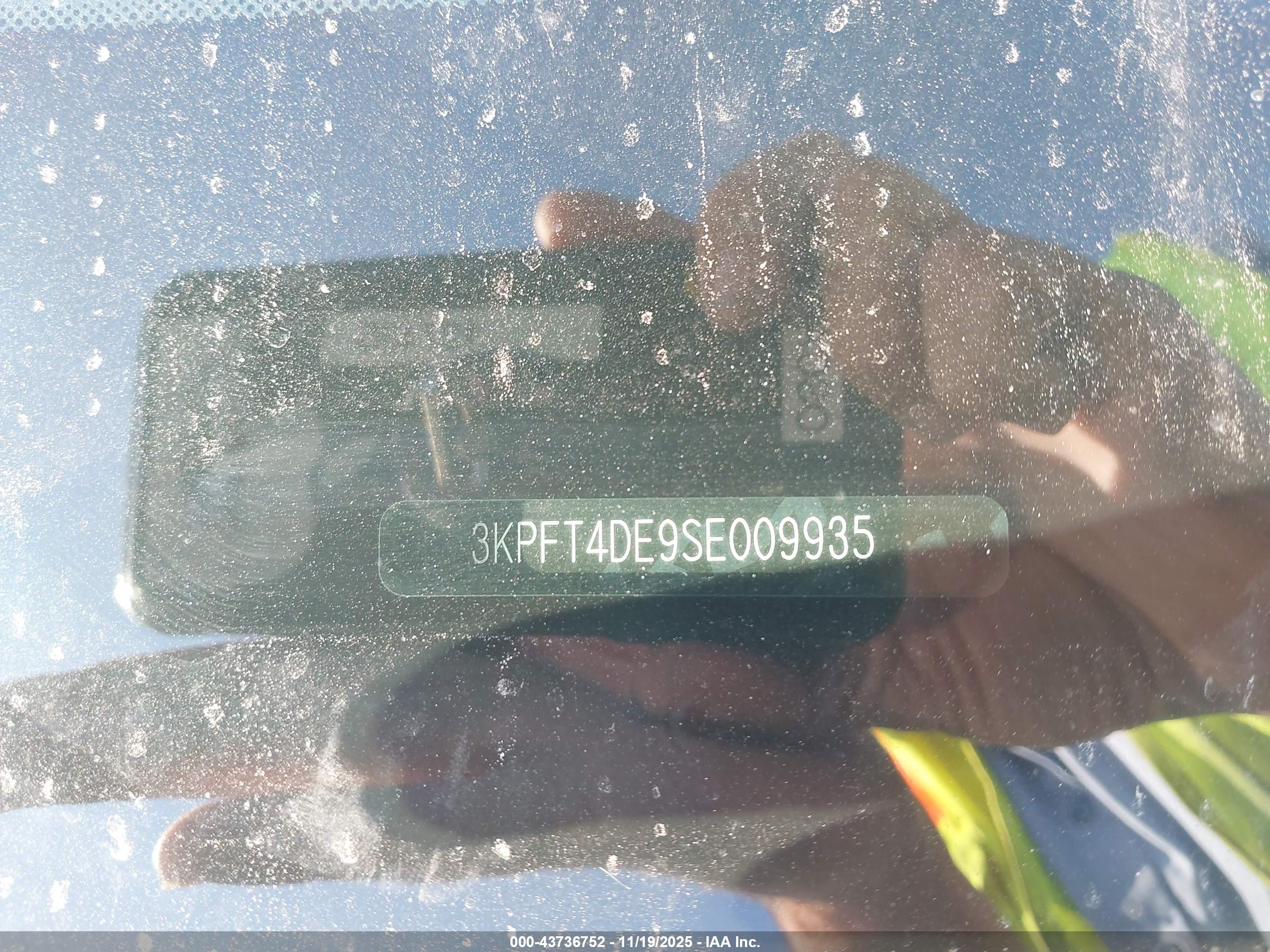 KIA K4 image 9
