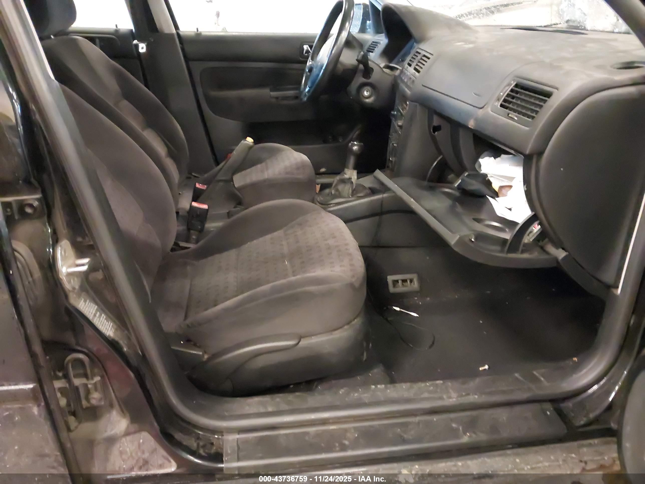 VOLKSWAGEN JETTA image 5