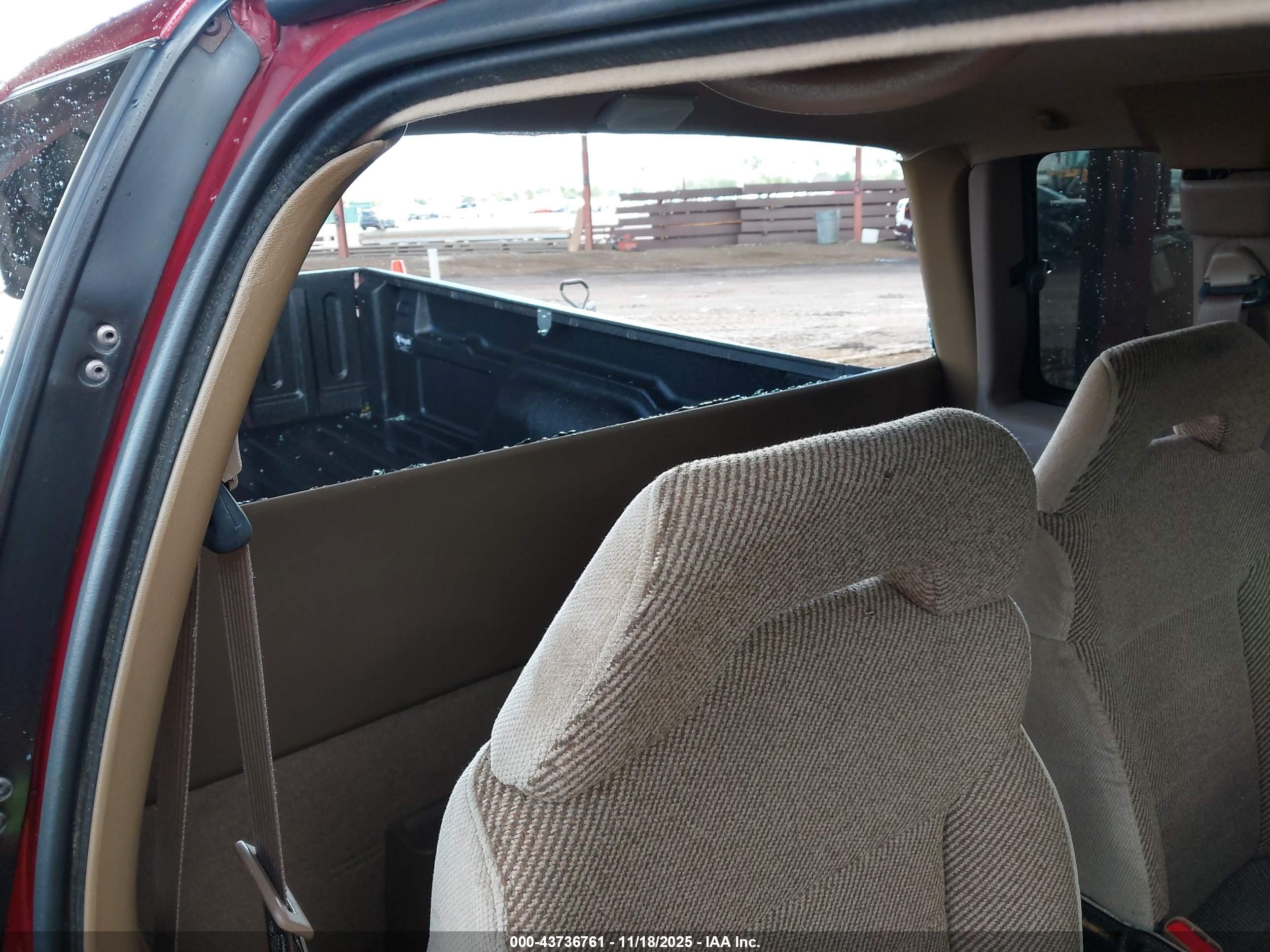 CHEVROLET S-10 image 8