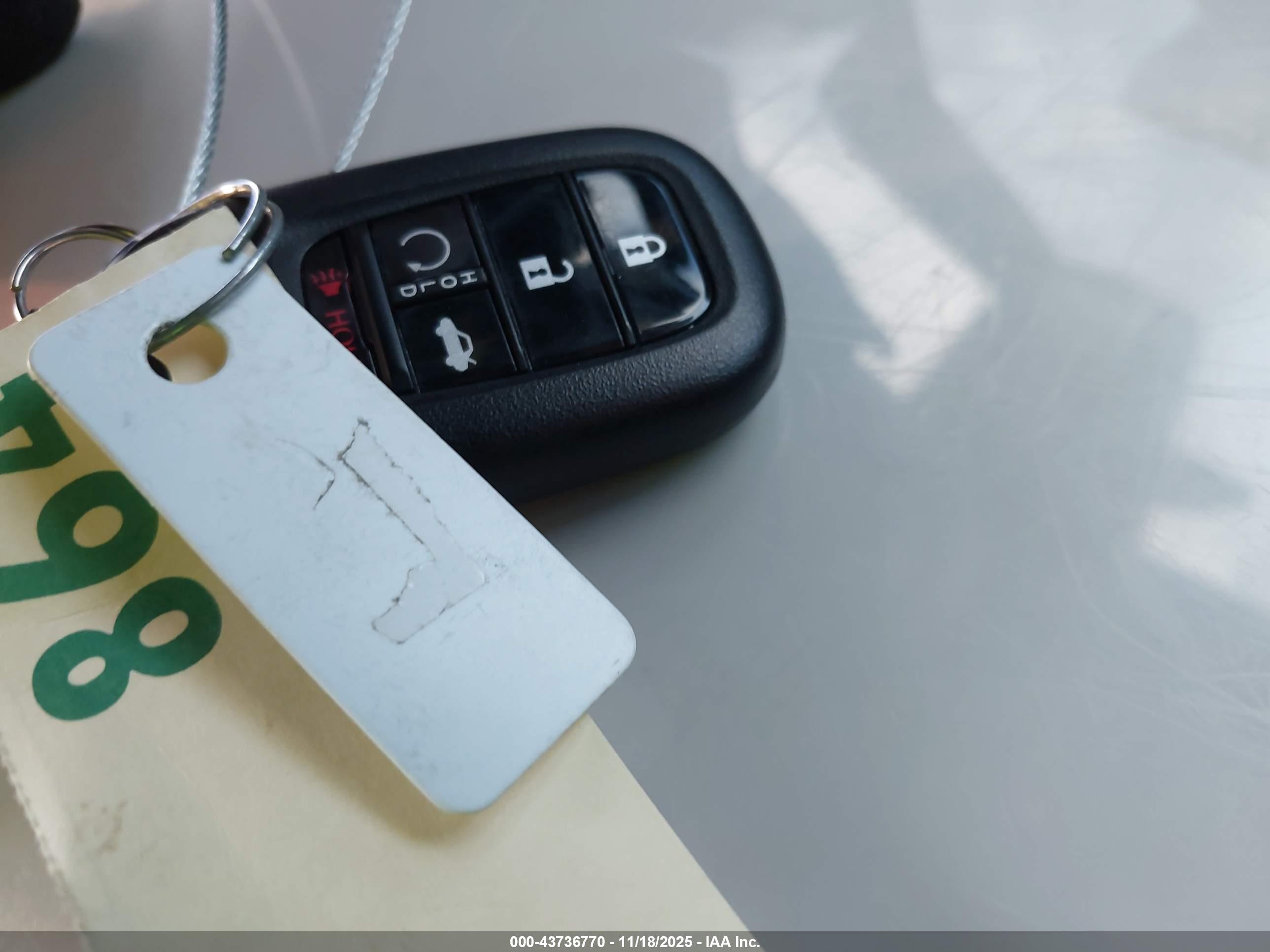 HONDA CIVIC image 11
