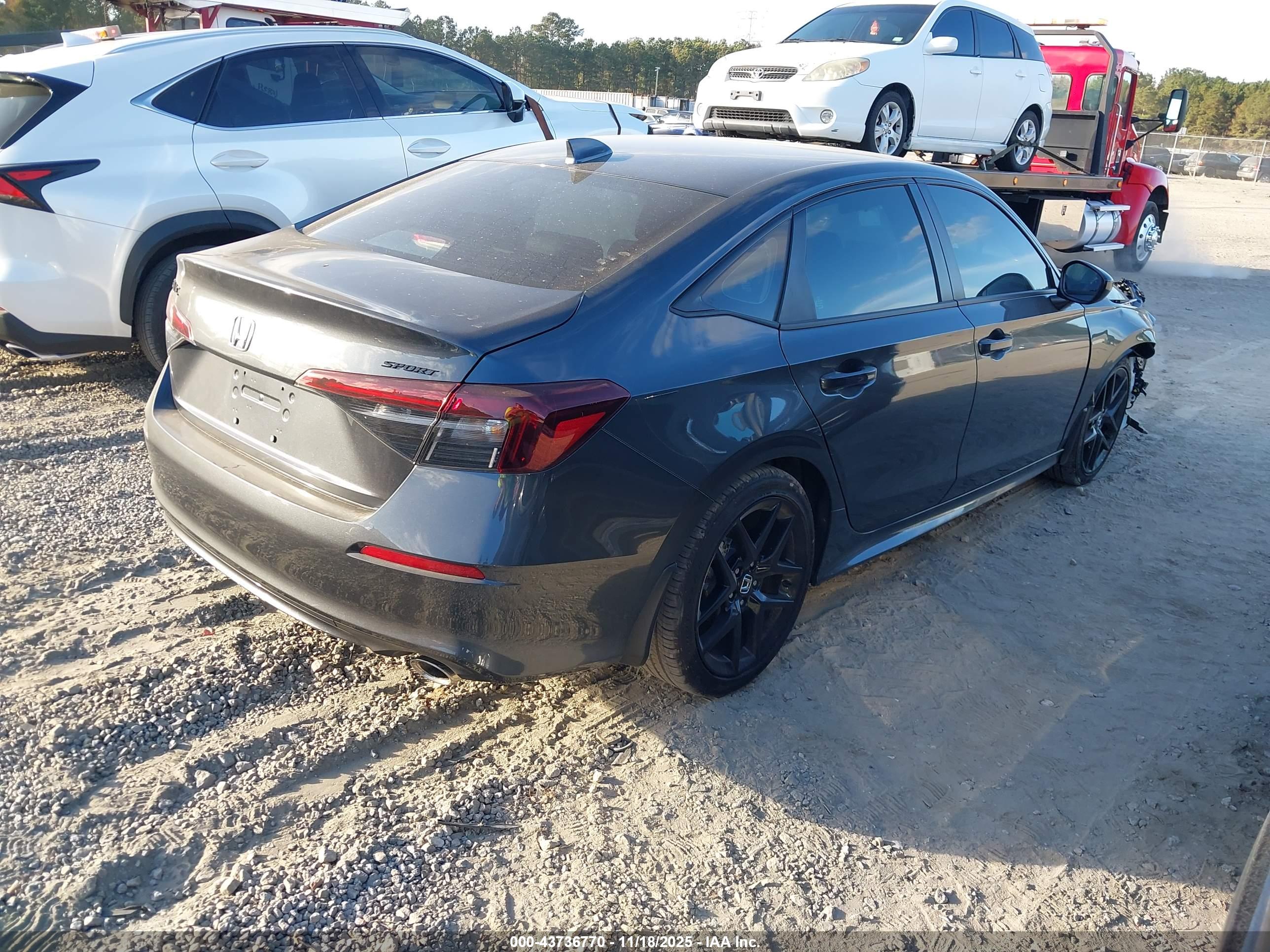 HONDA CIVIC image 4