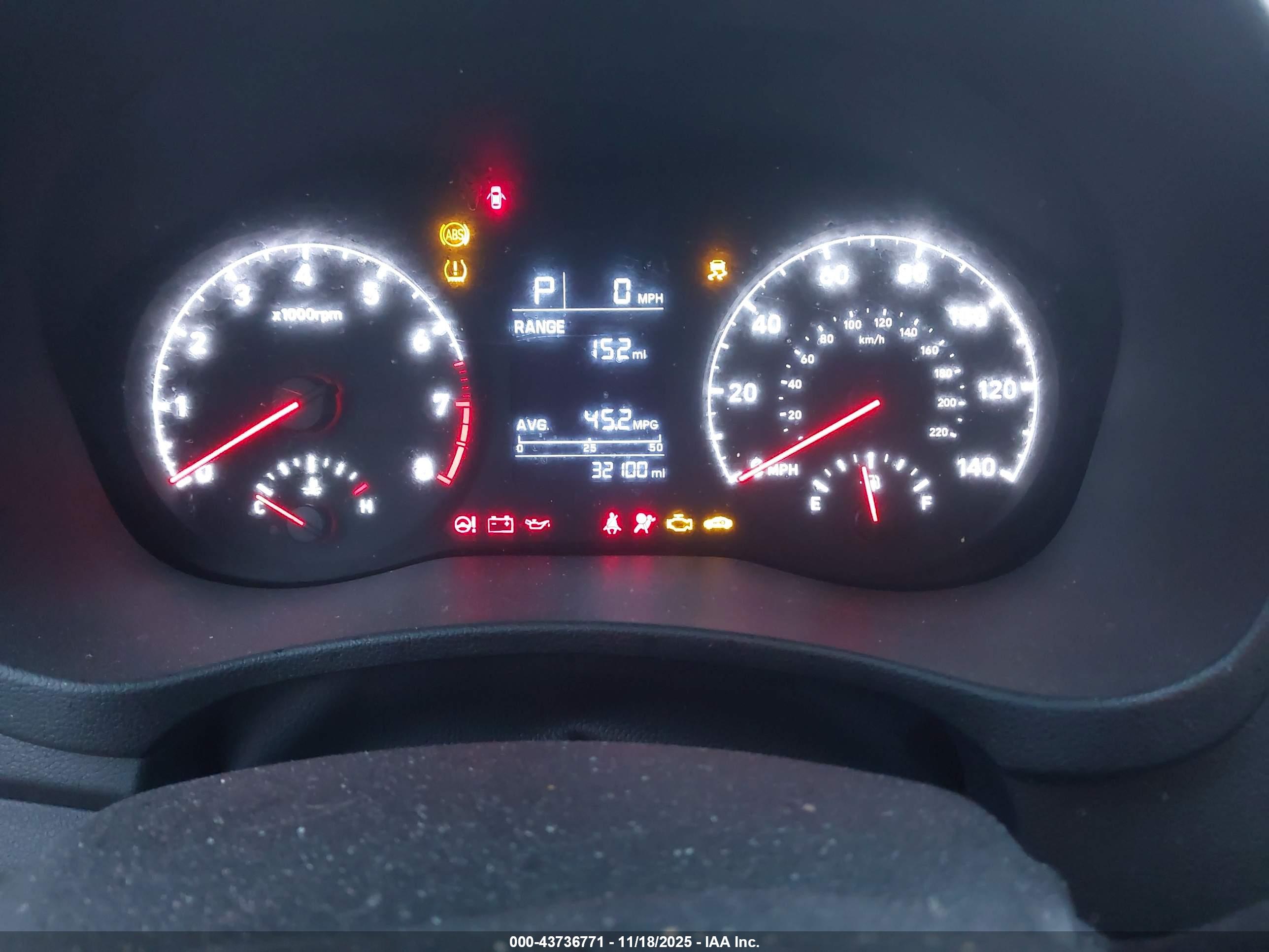 HYUNDAI ACCENT image 7