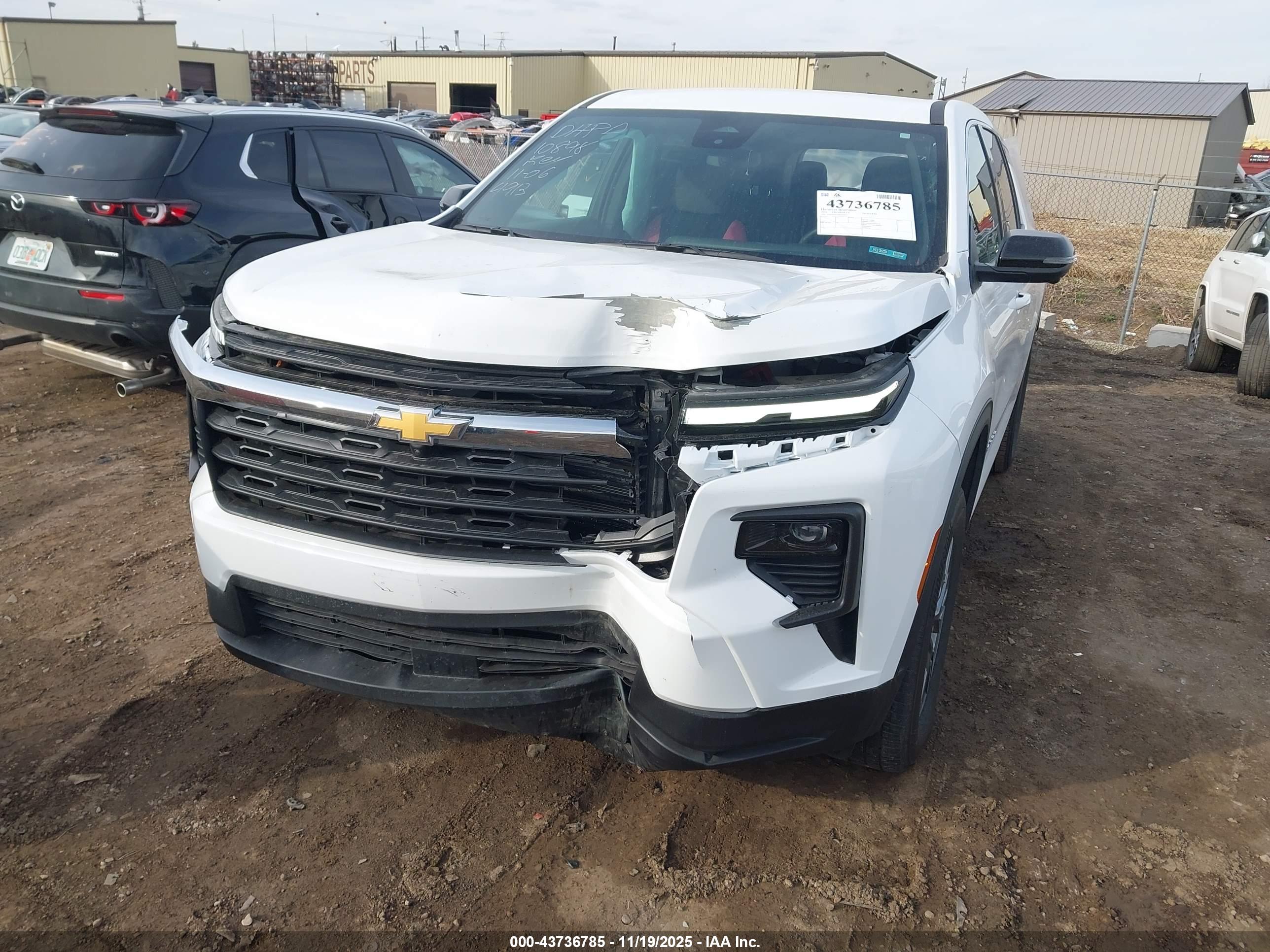 CHEVROLET TRAVERSE image 6