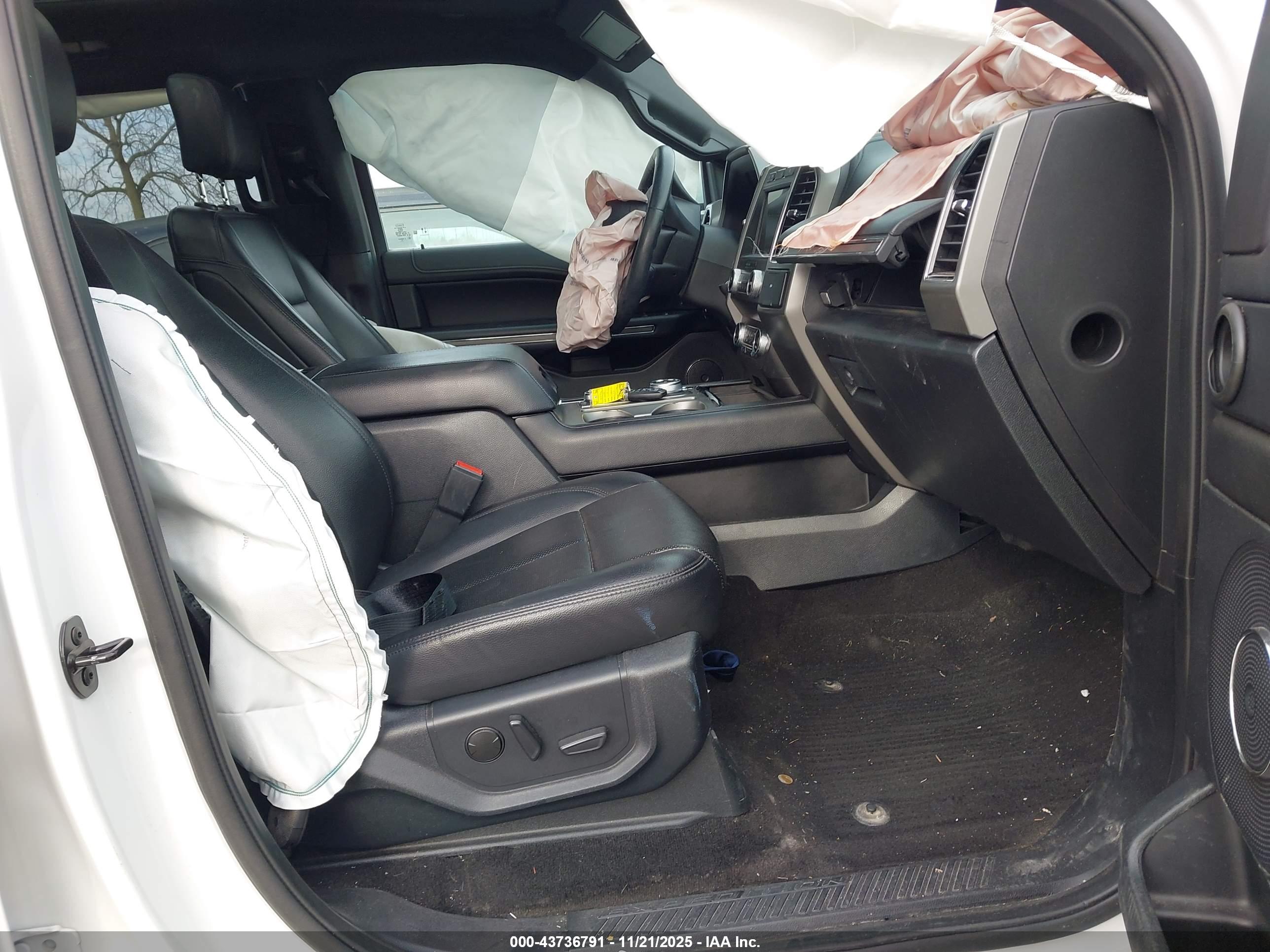 FORD EXPEDITION image 5