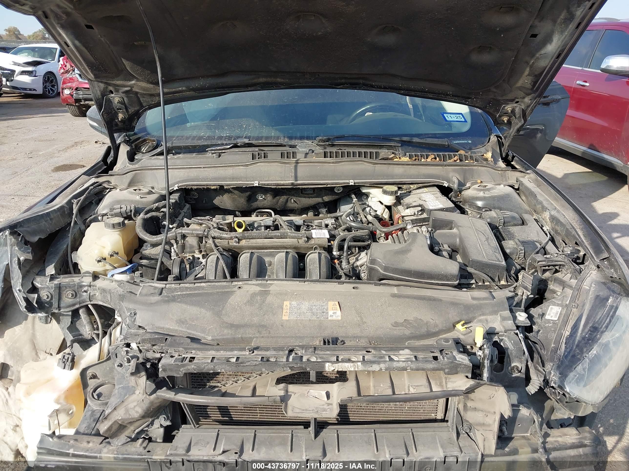 FORD FUSION image 10