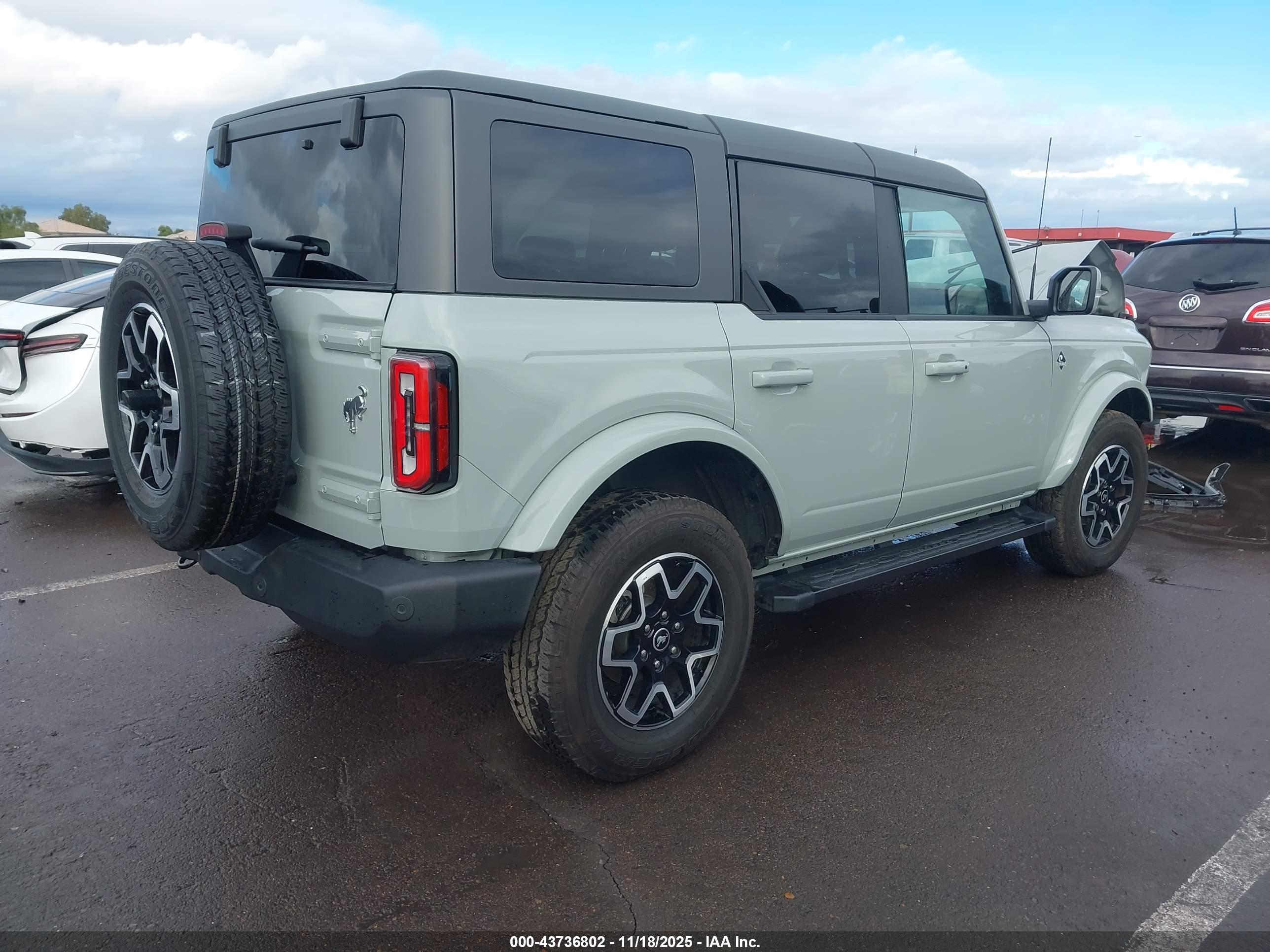 FORD BRONCO image 4