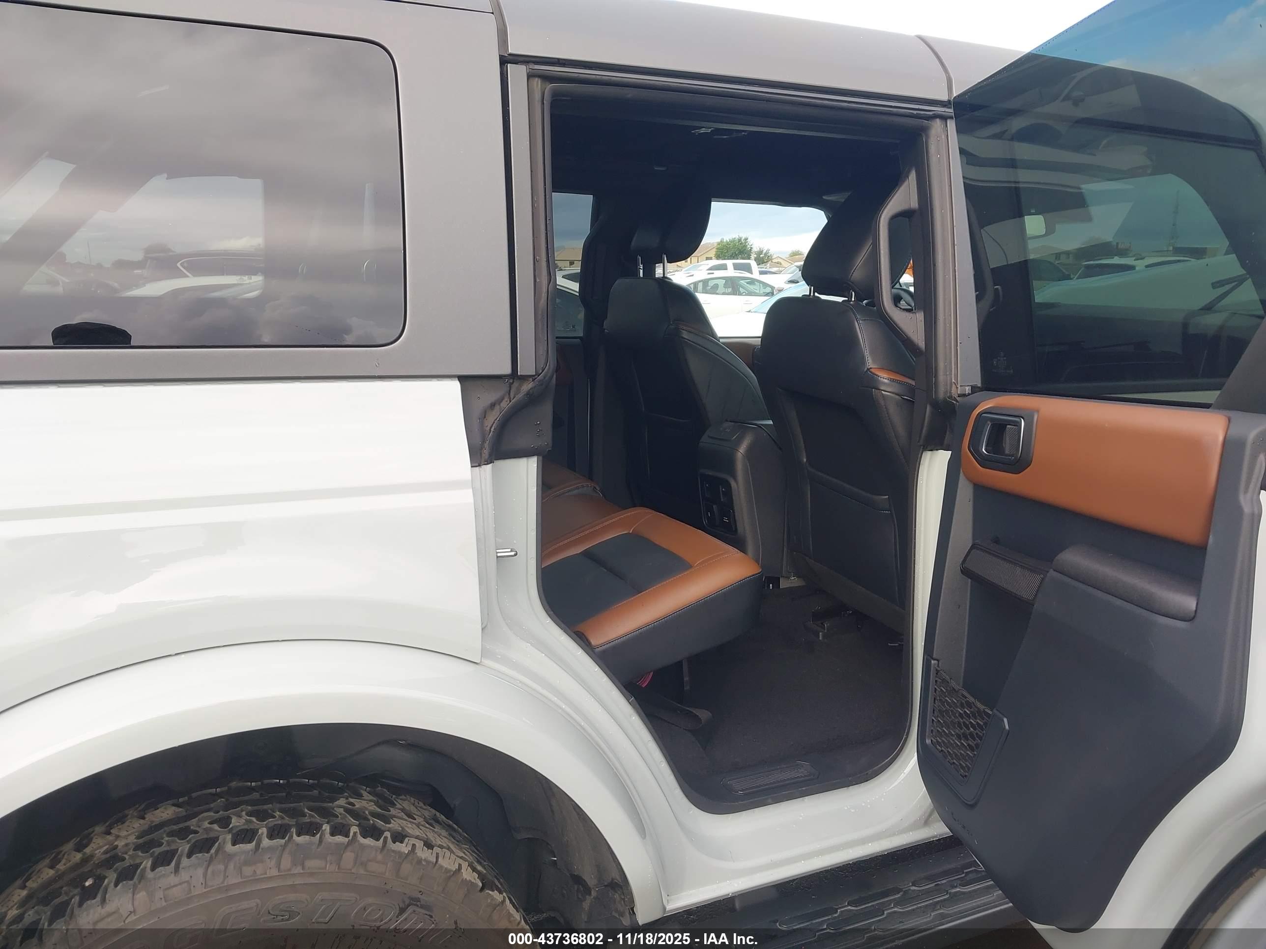 FORD BRONCO image 8