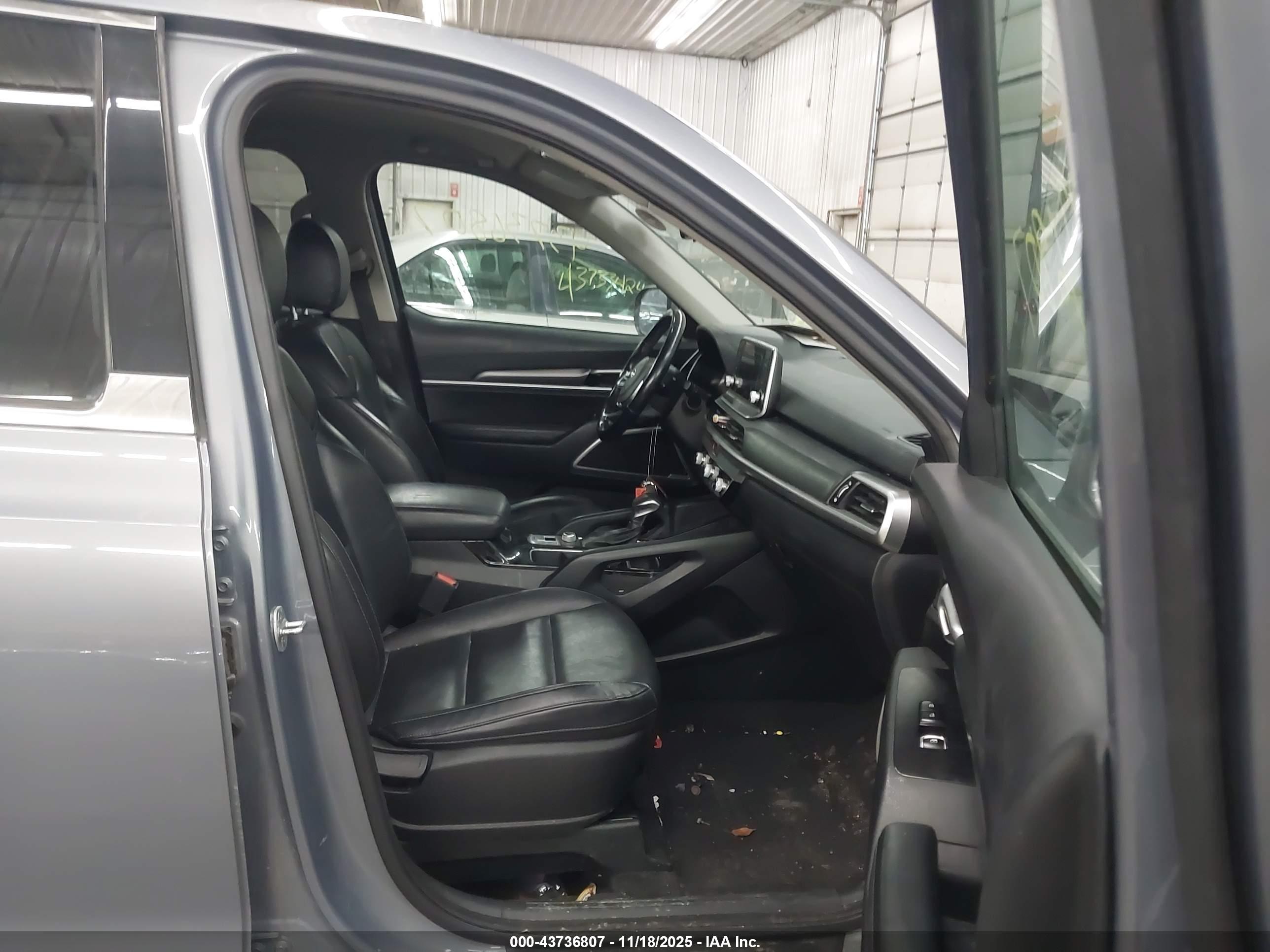 KIA TELLURIDE image 5