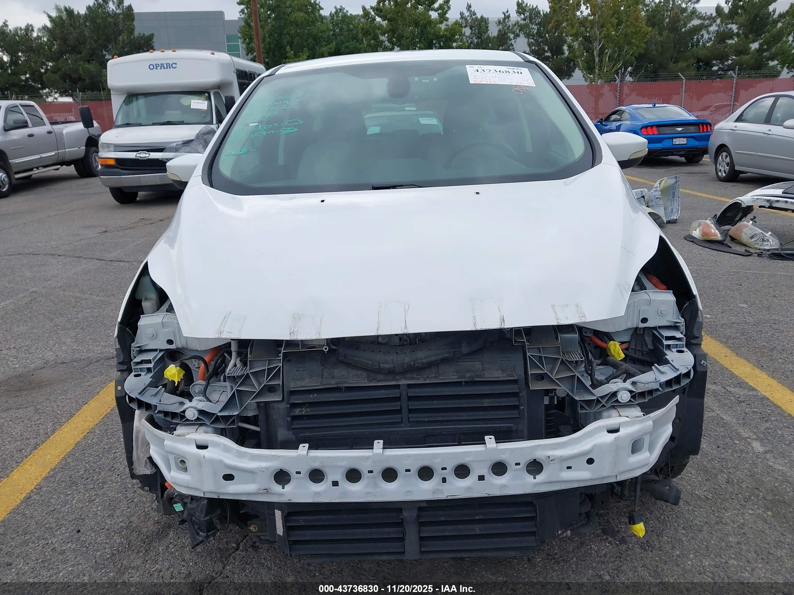 FORD C-MAX image 6