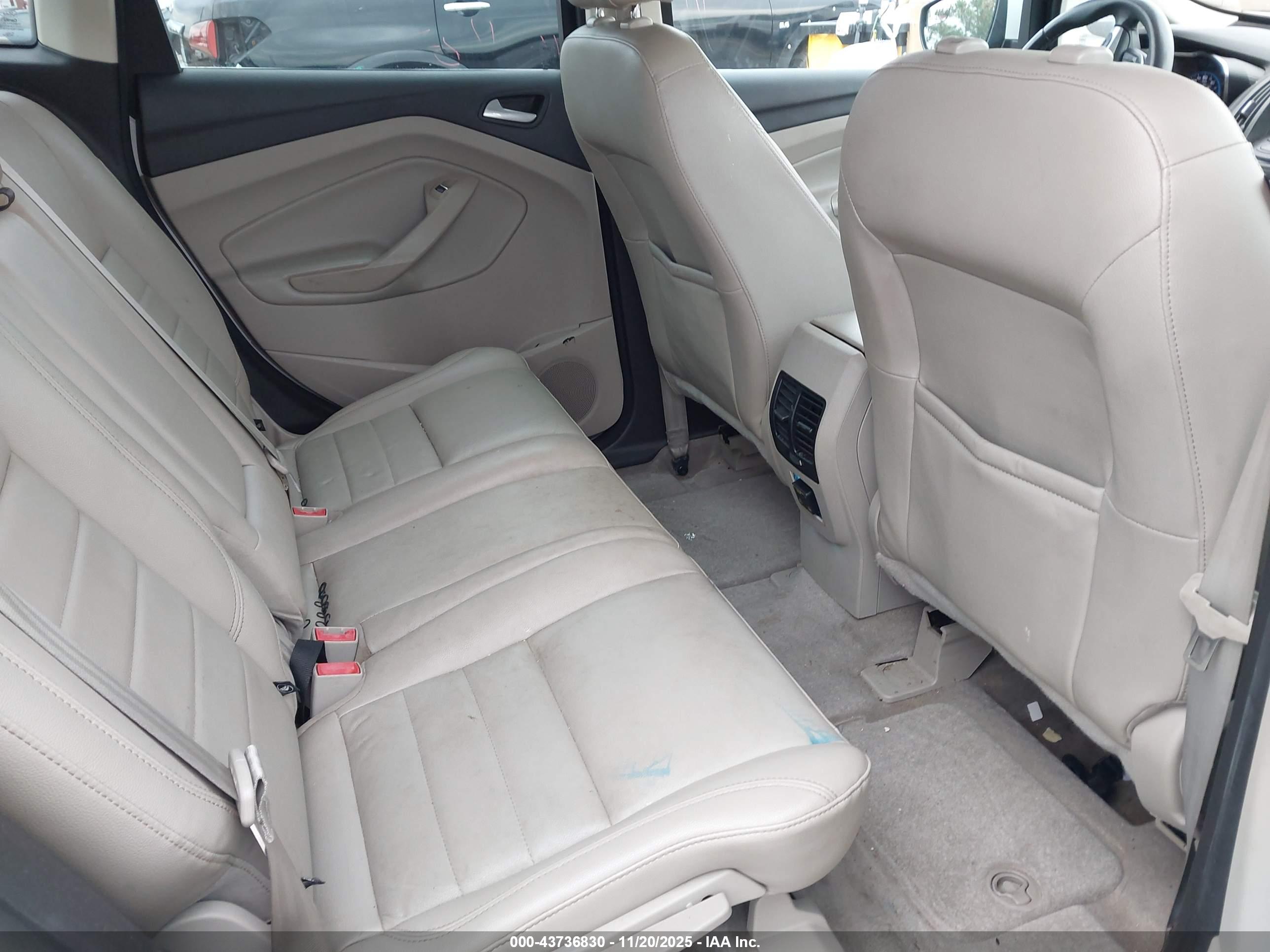 FORD C-MAX image 8