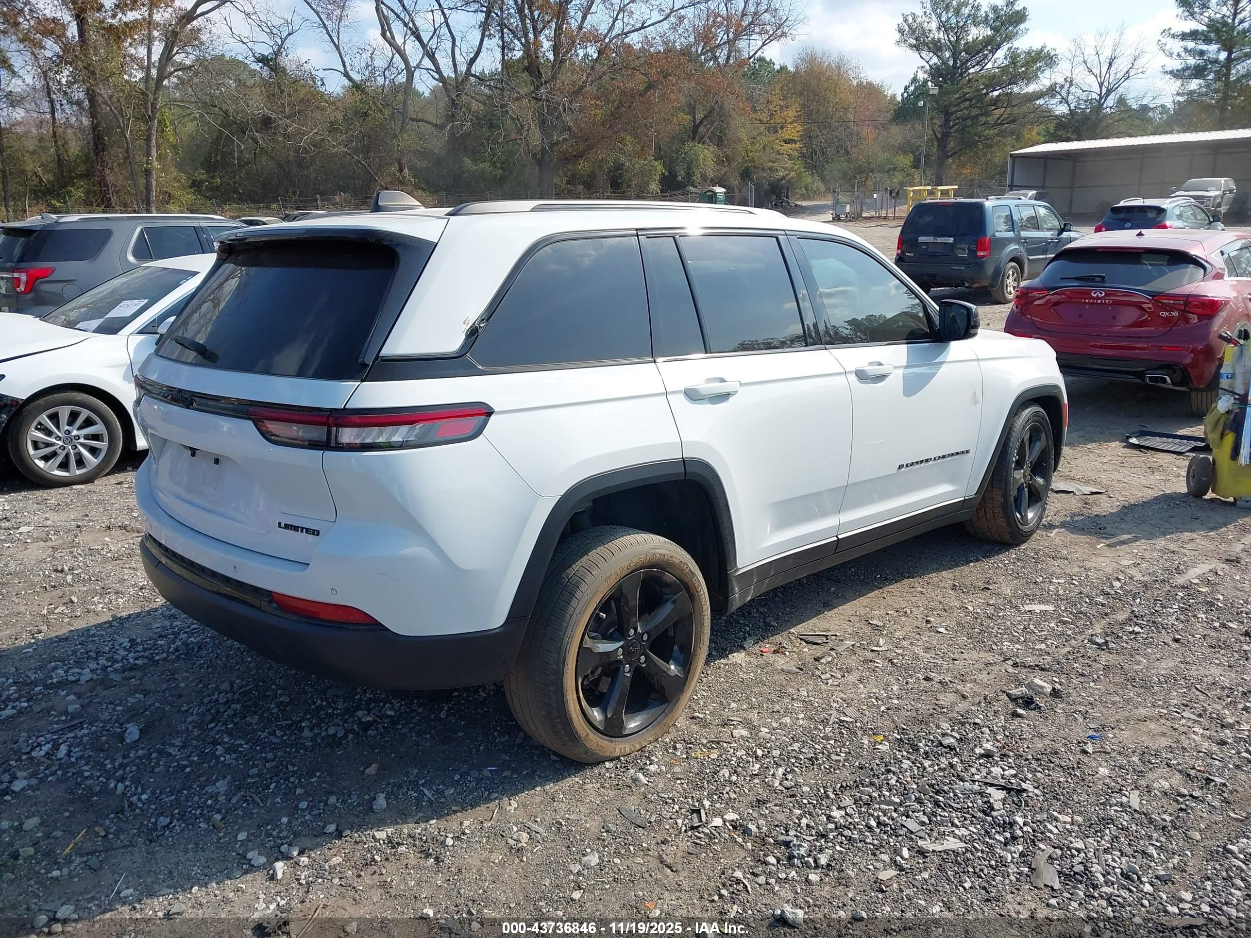 JEEP GRAND image 4