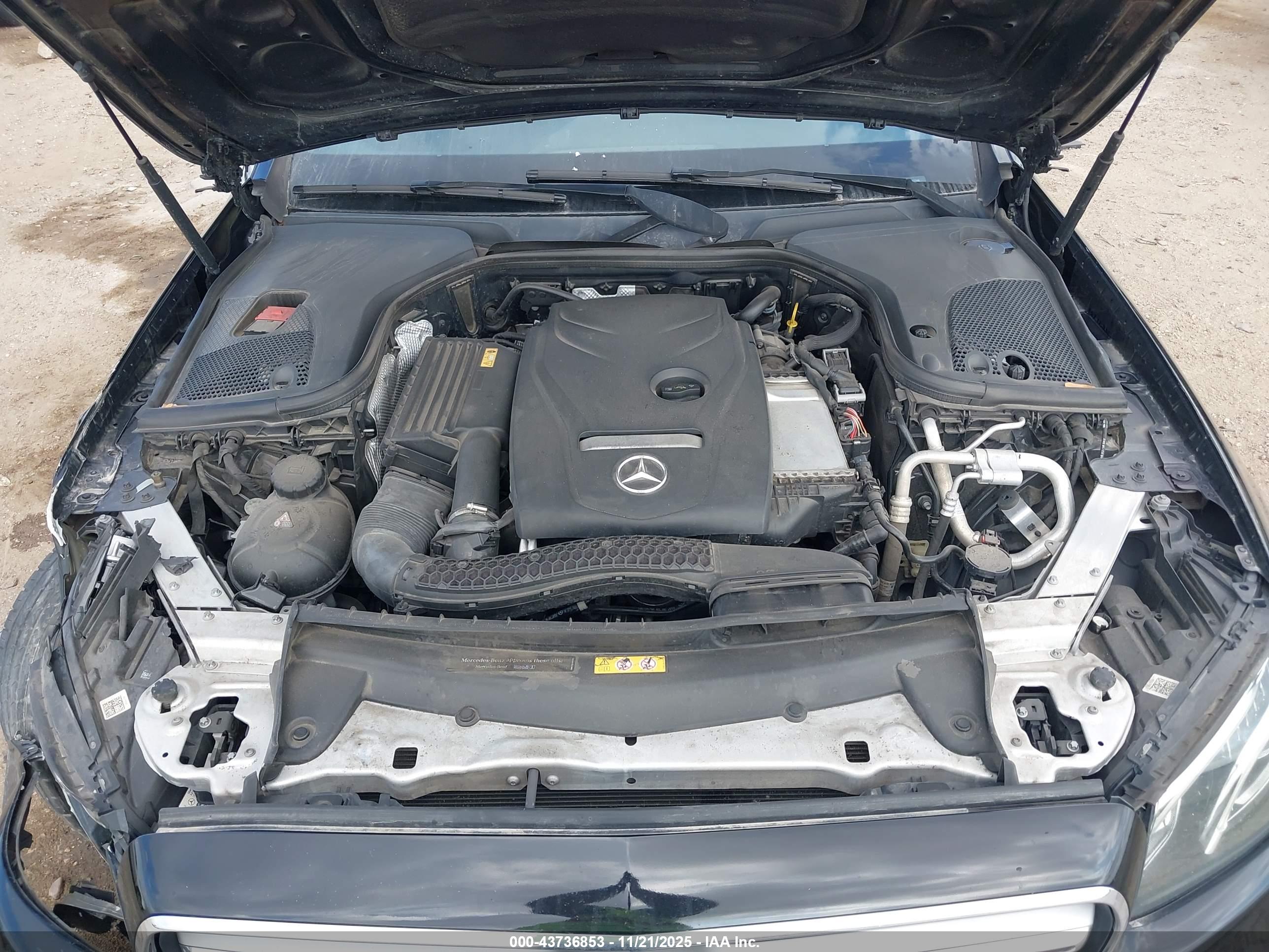 MERCEDES-BENZ E image 10