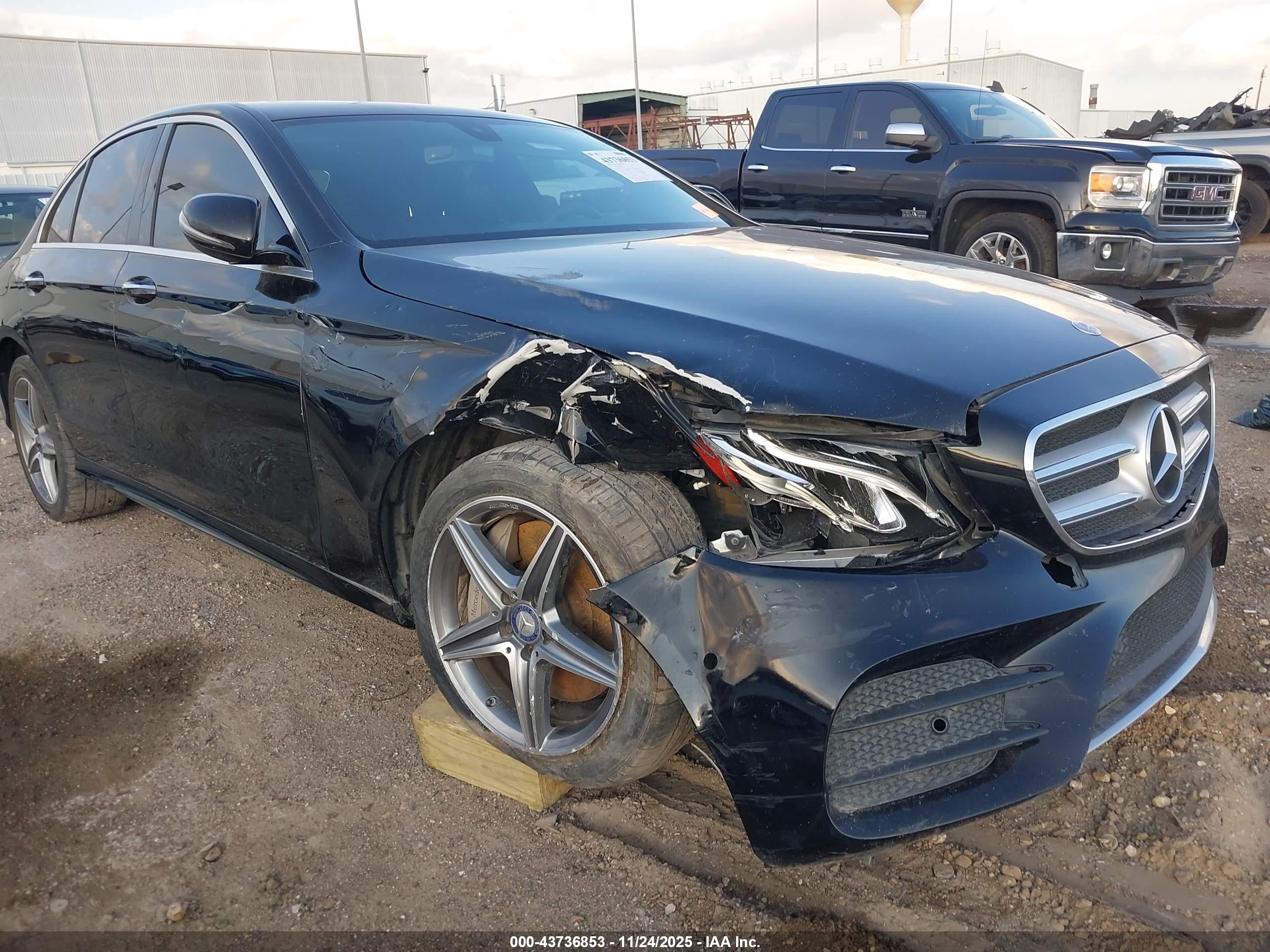 MERCEDES-BENZ E image 6