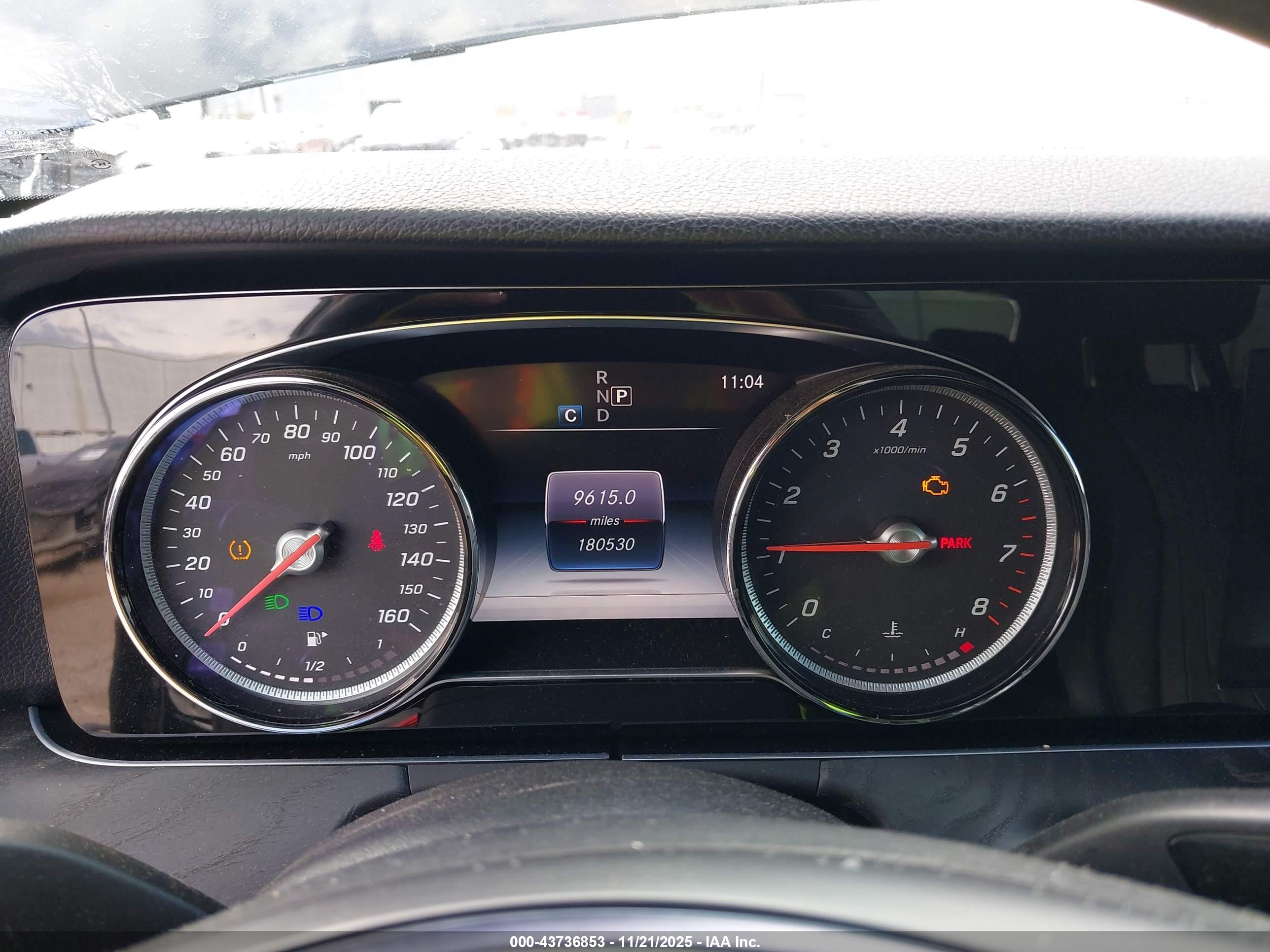 MERCEDES-BENZ E image 7