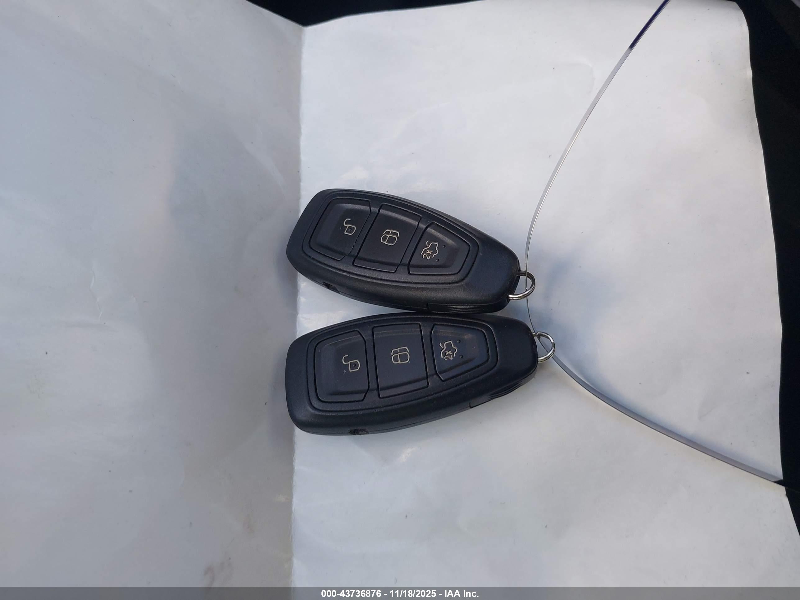 FORD FIESTA image 11