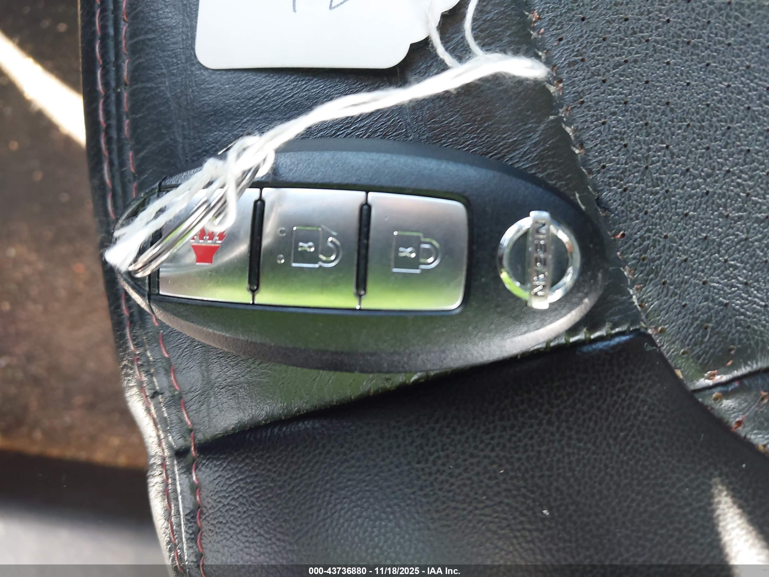 NISSAN ROGUE image 11