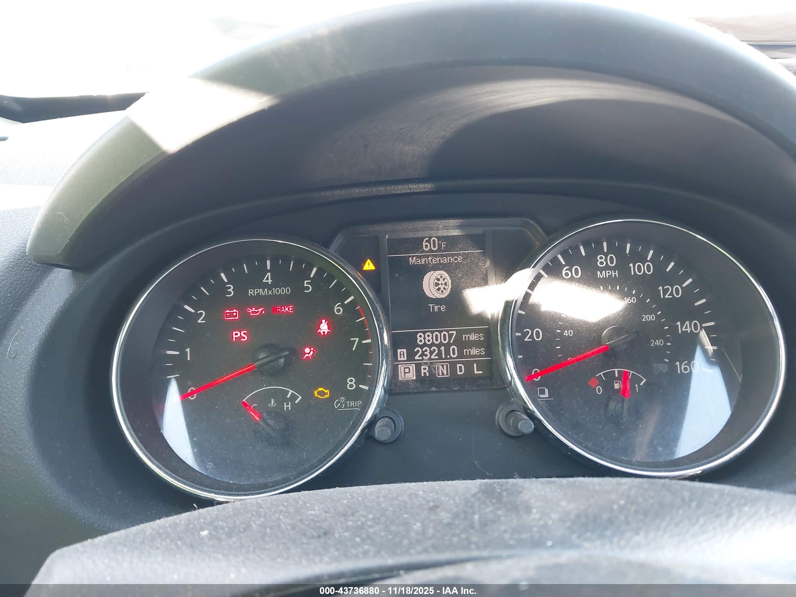 NISSAN ROGUE image 7