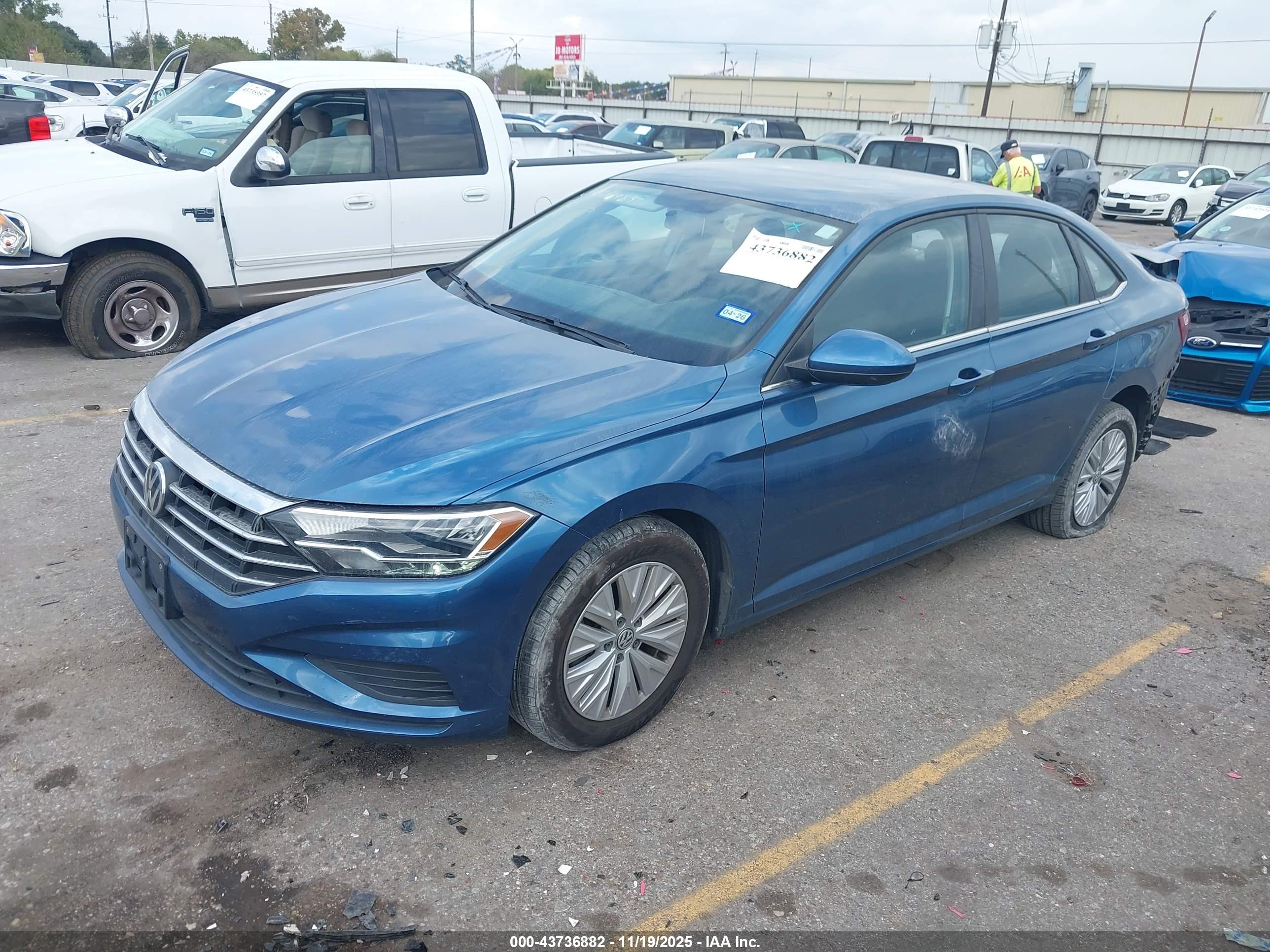 VOLKSWAGEN JETTA image 2