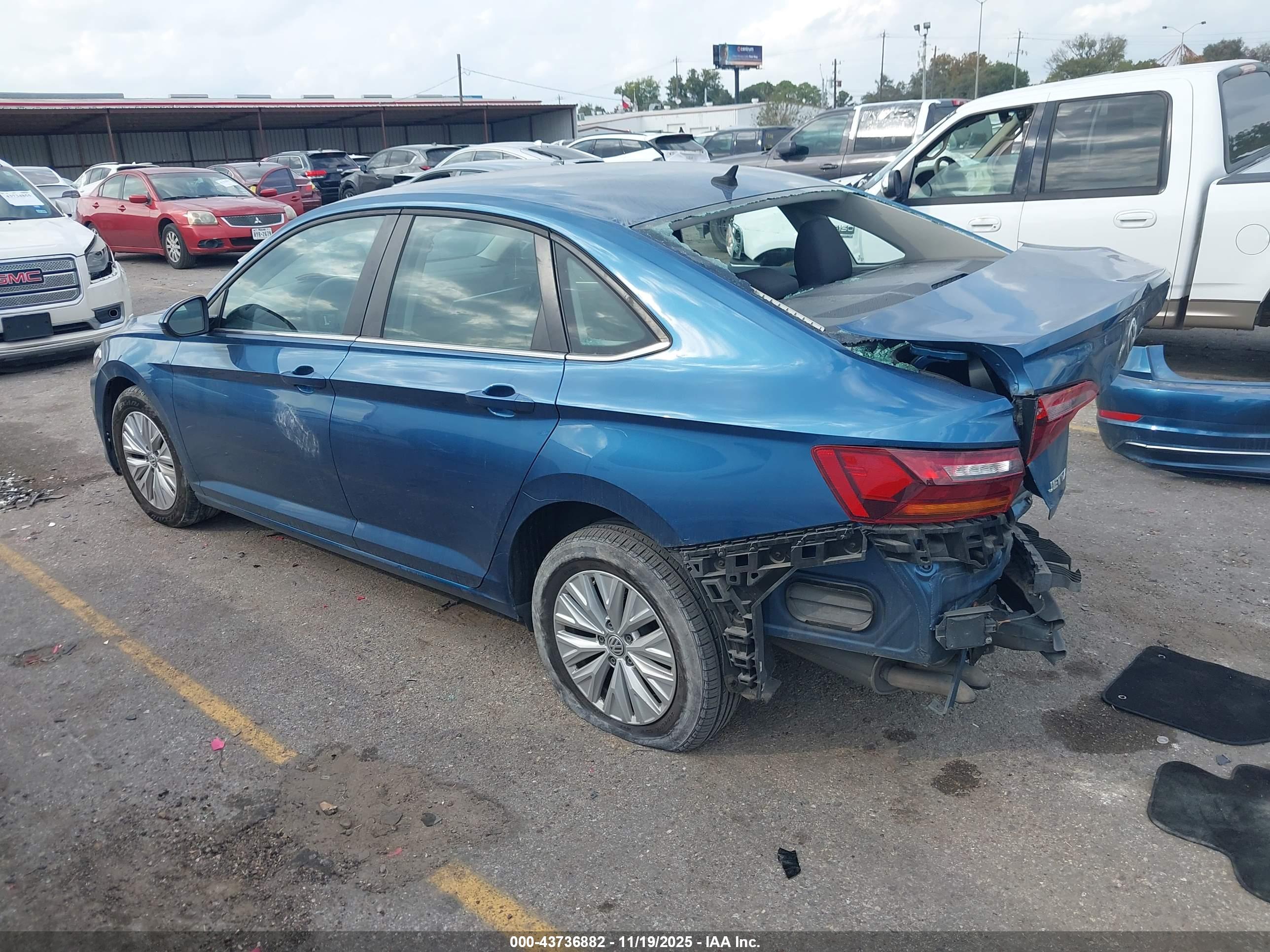 VOLKSWAGEN JETTA image 3