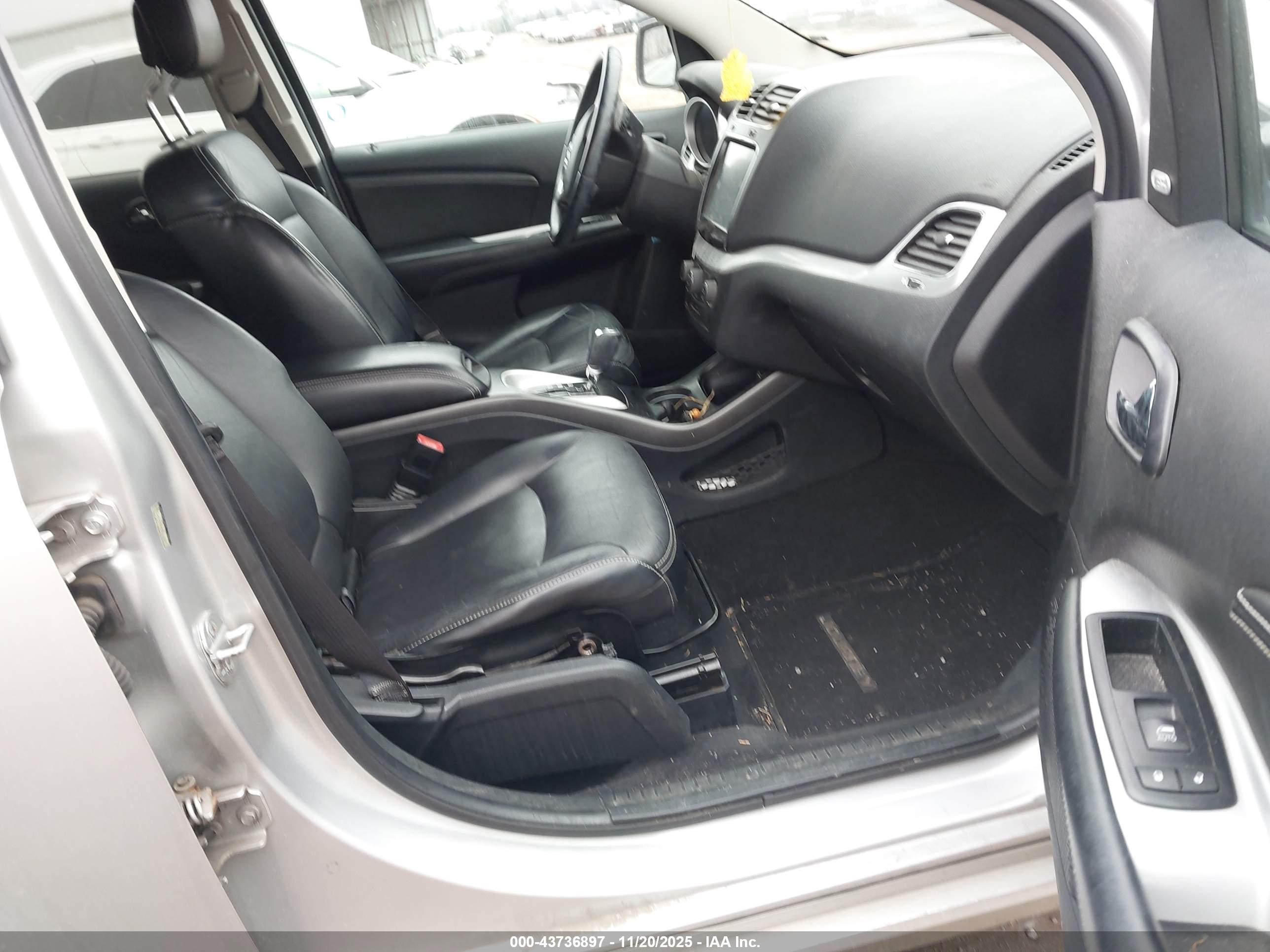 DODGE JOURNEY image 5