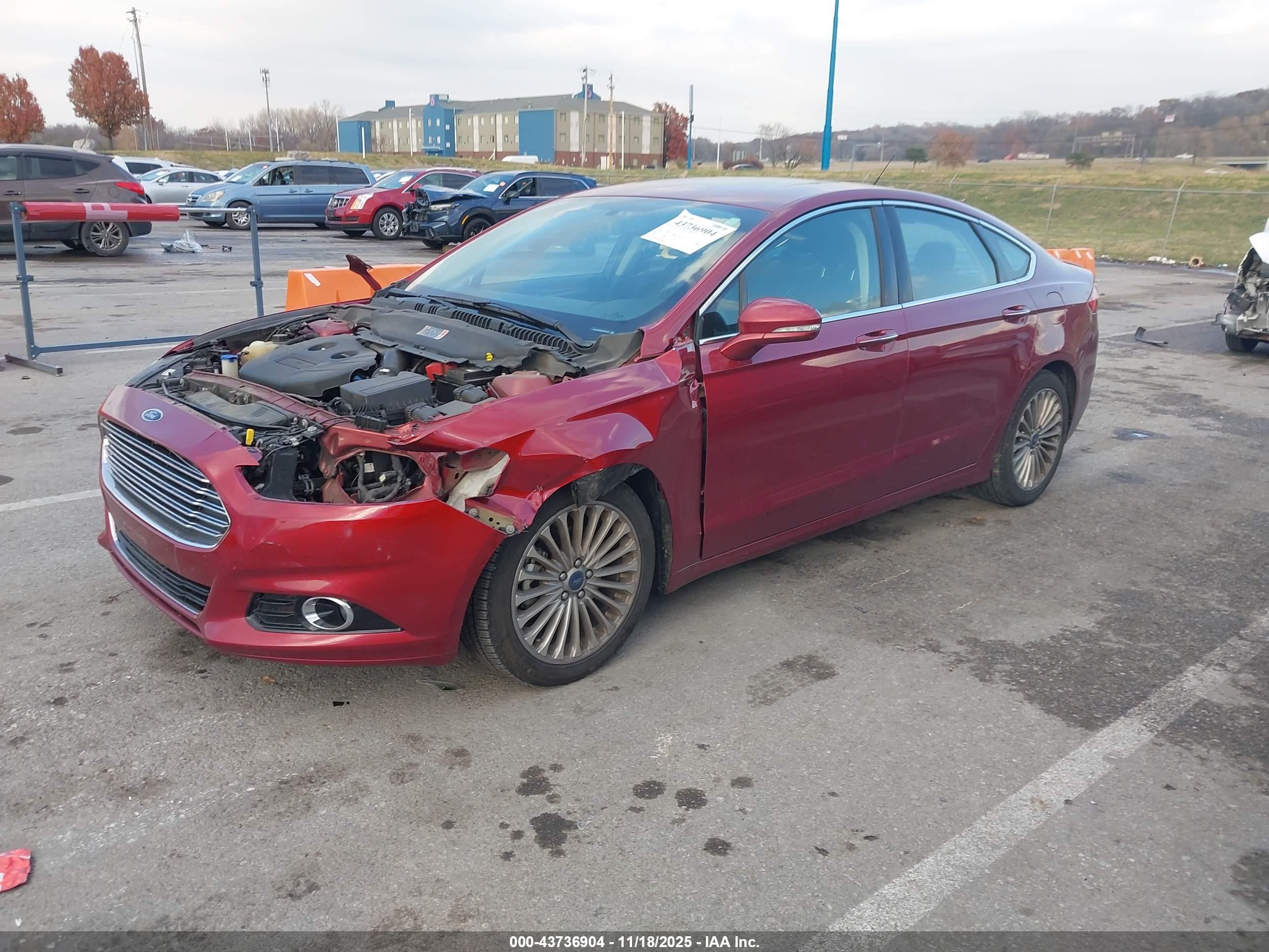 FORD FUSION image 2