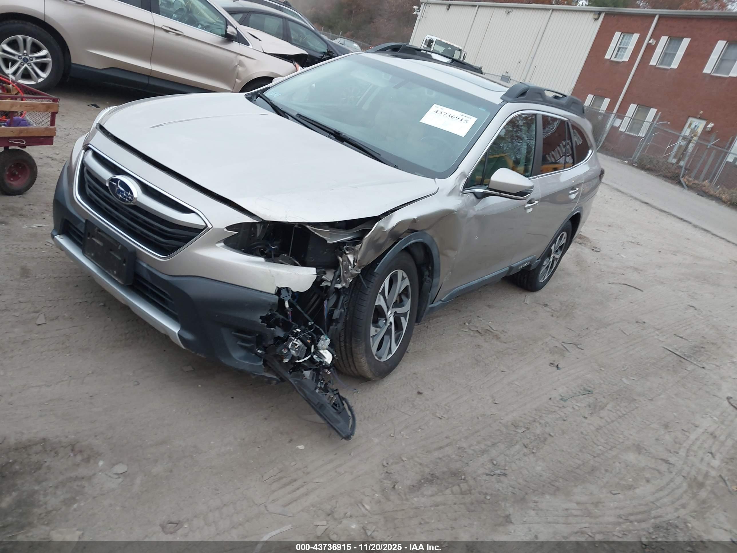 SUBARU OUTBACK image 2
