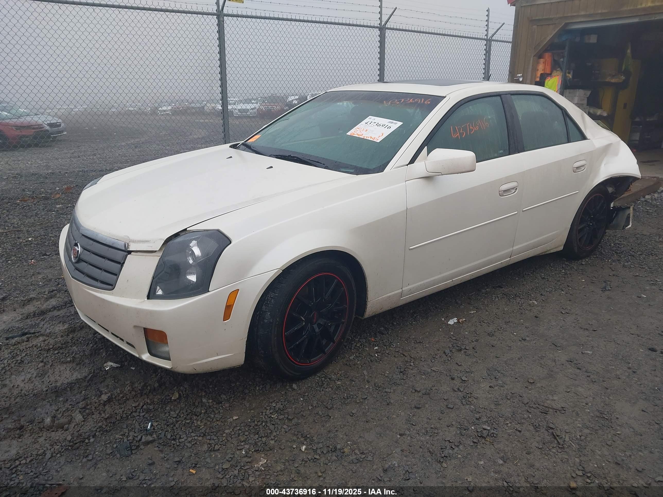 CADILLAC CTS image 2