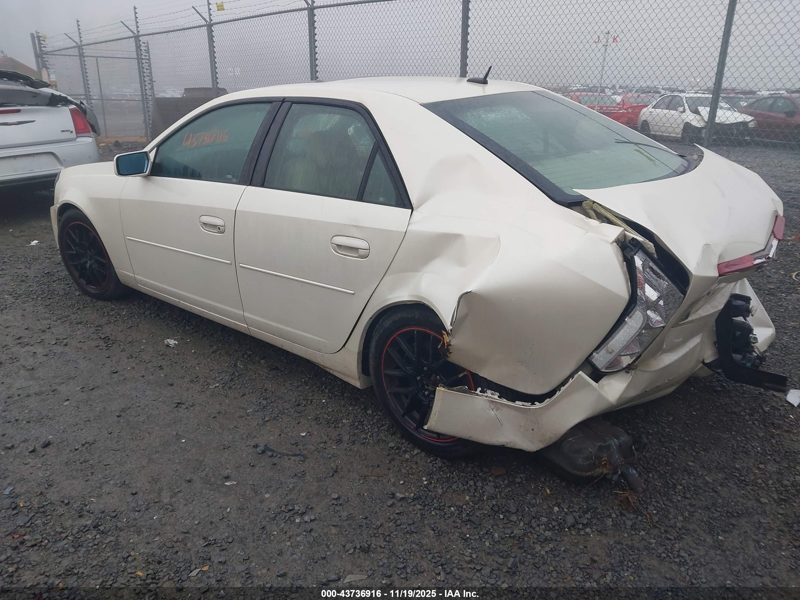 CADILLAC CTS image 3