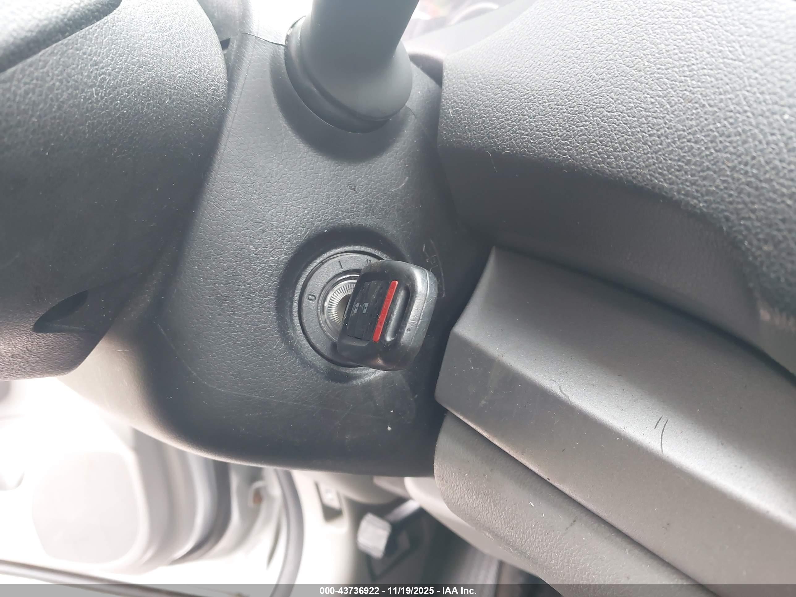 HONDA CR-V image 11