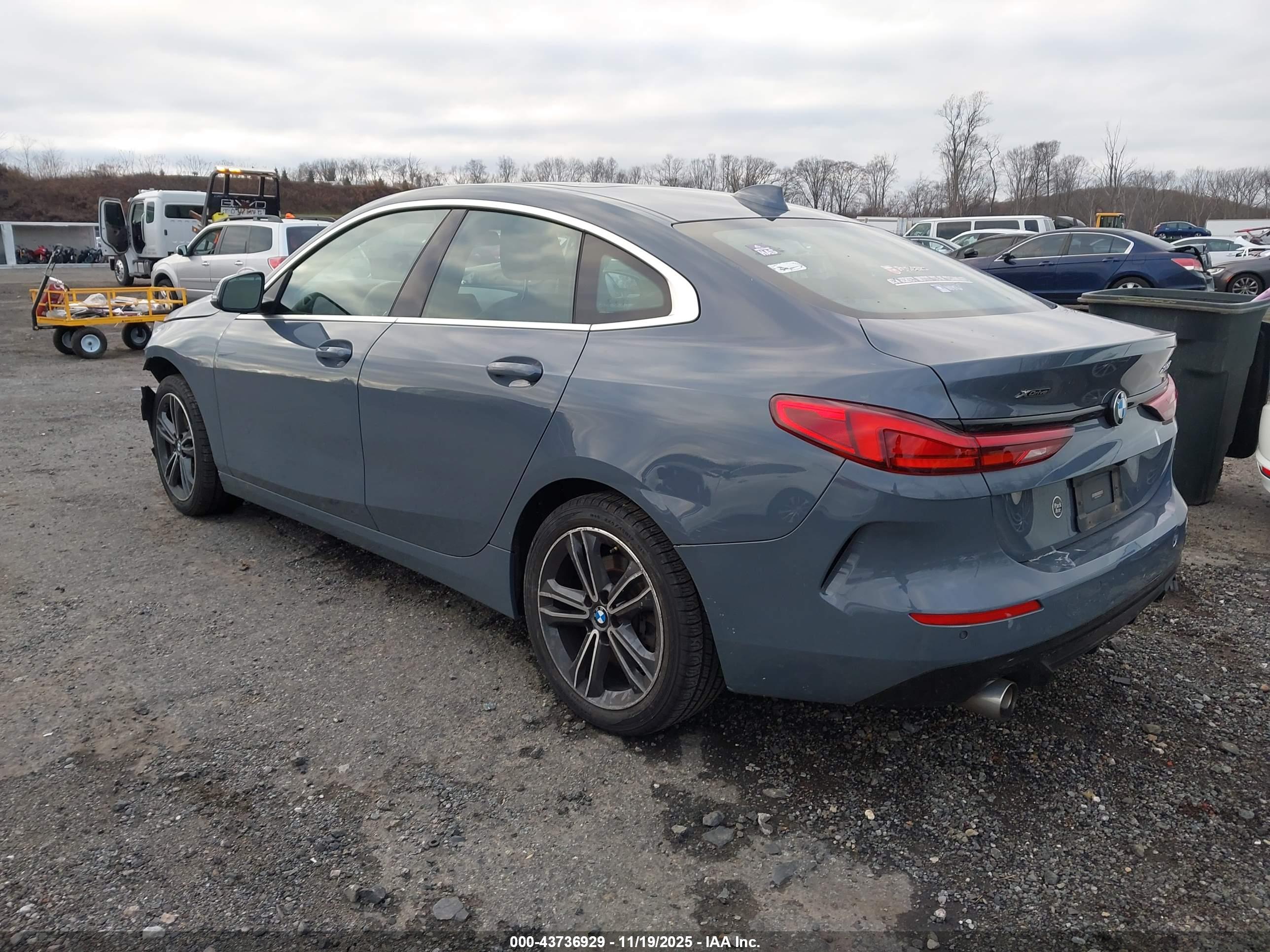 BMW 228 image 3
