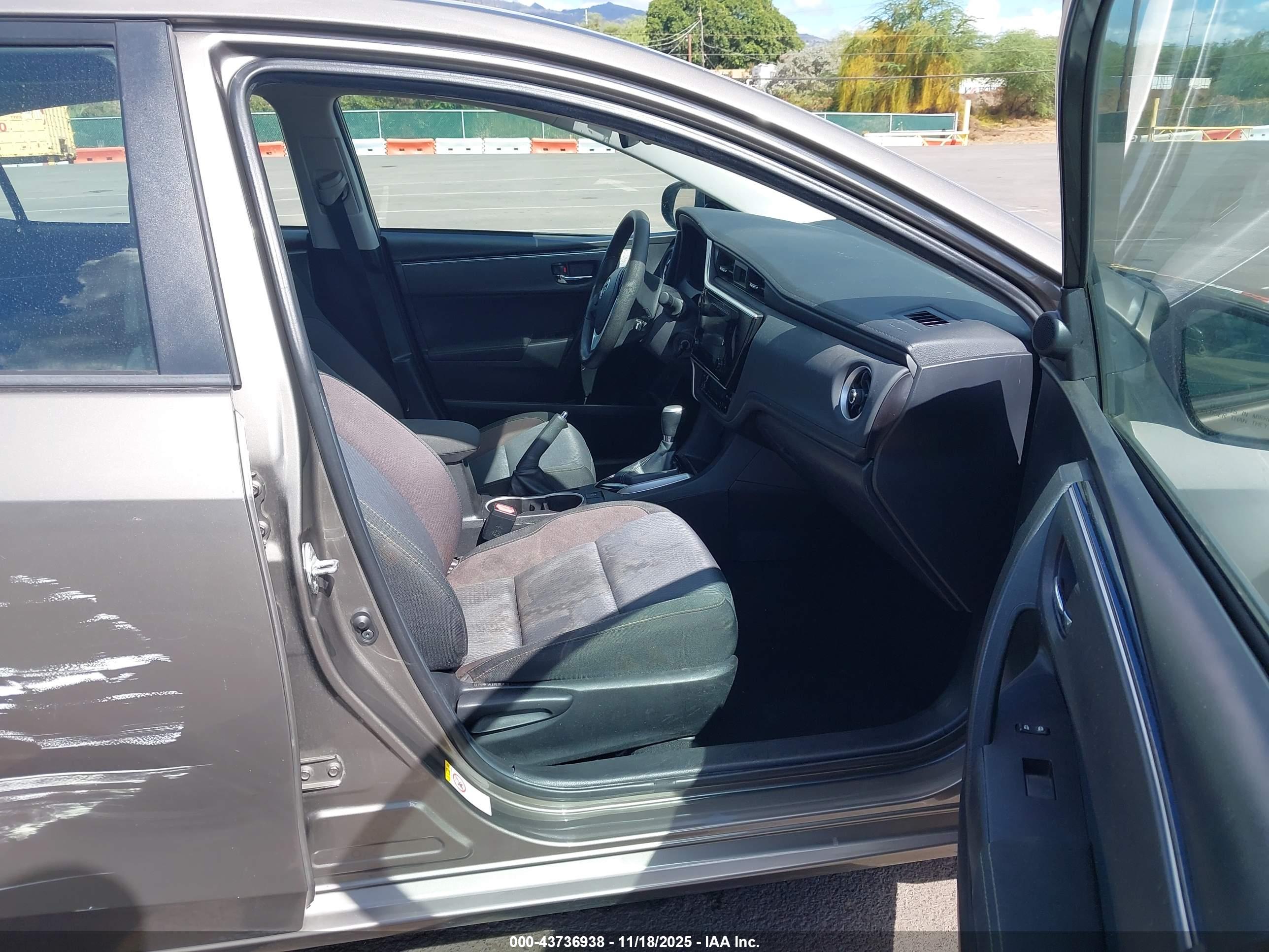 TOYOTA COROLLA image 5