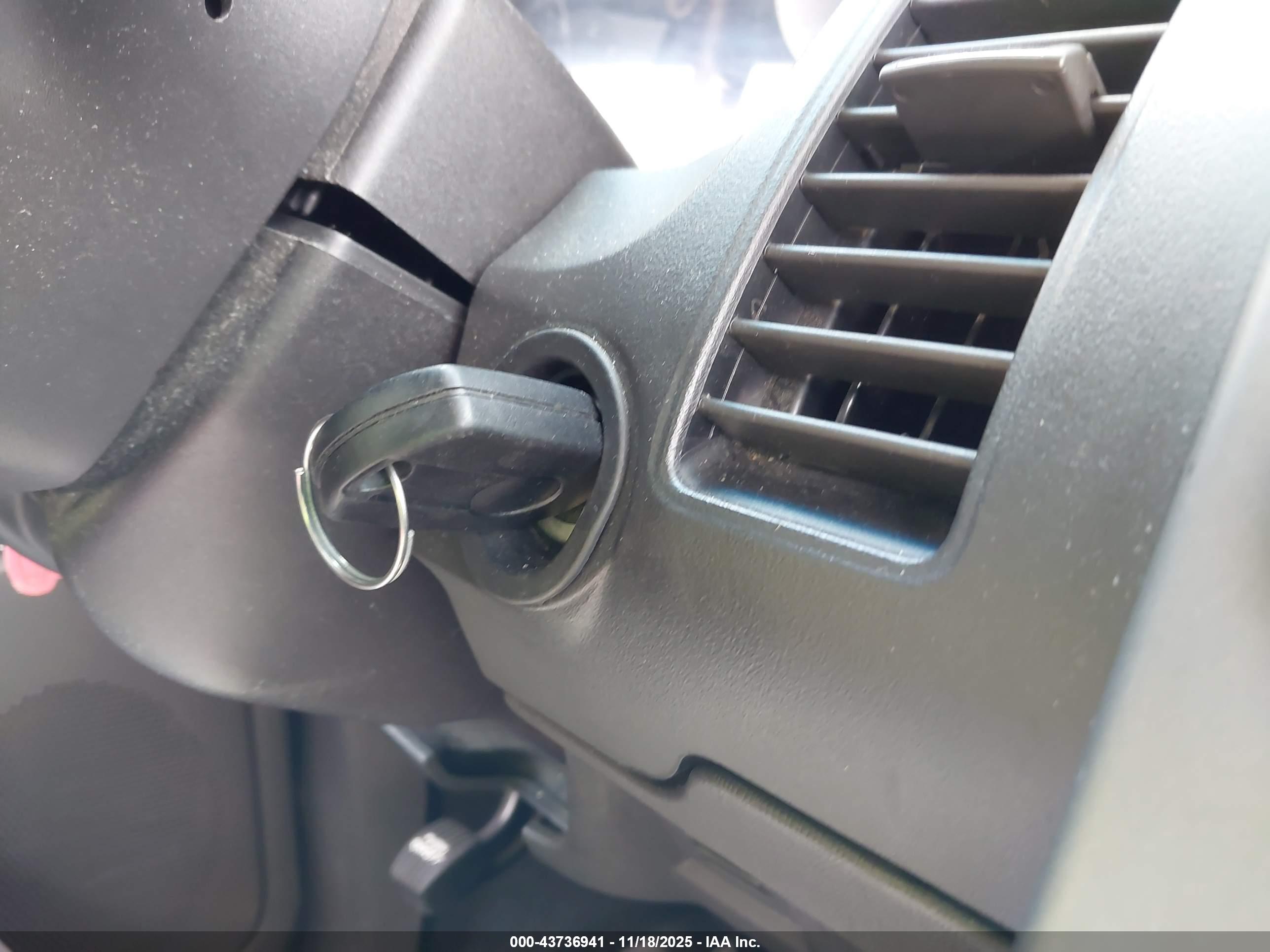 FORD FLEX image 11