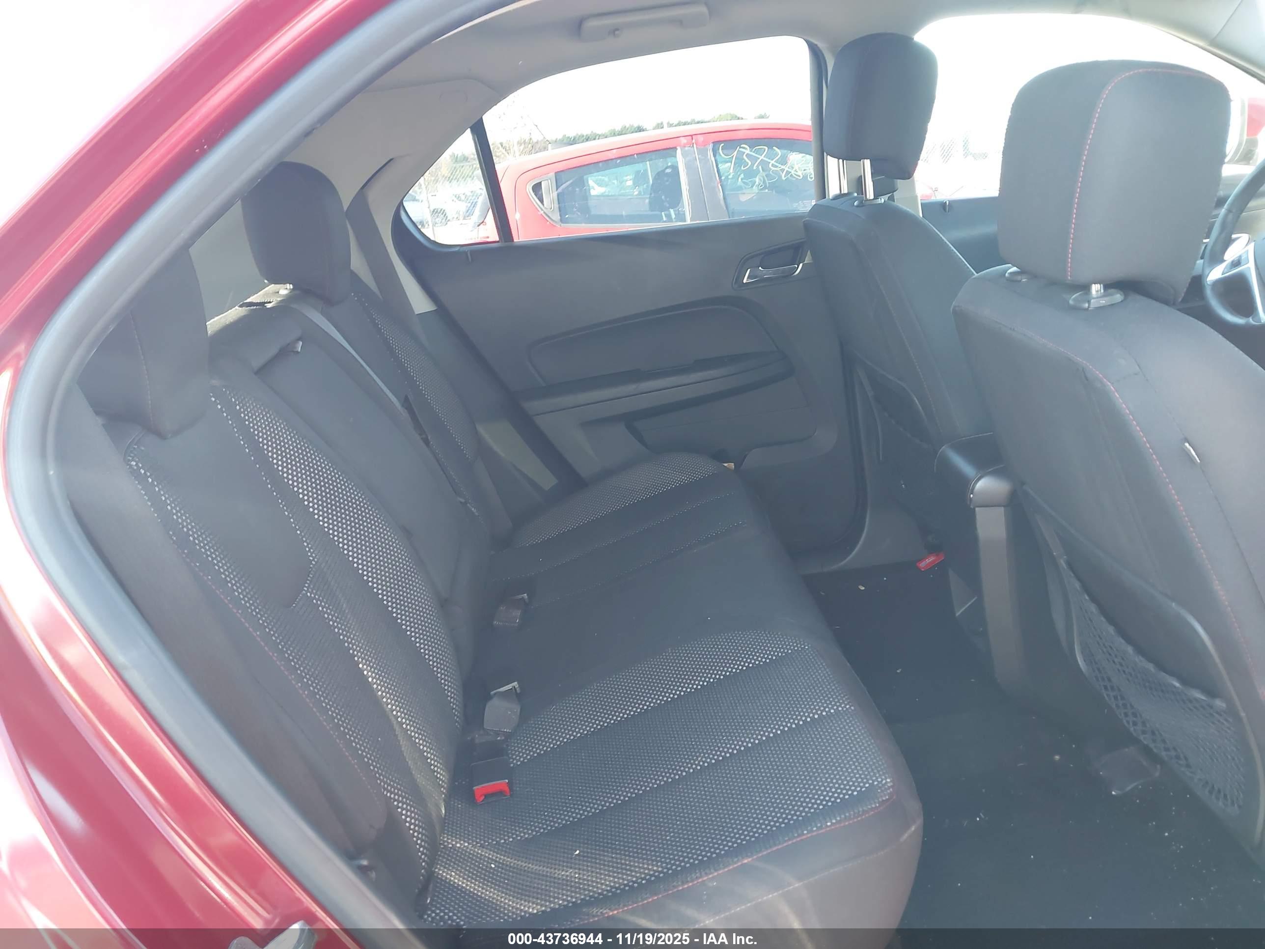 CHEVROLET EQUINOX image 8