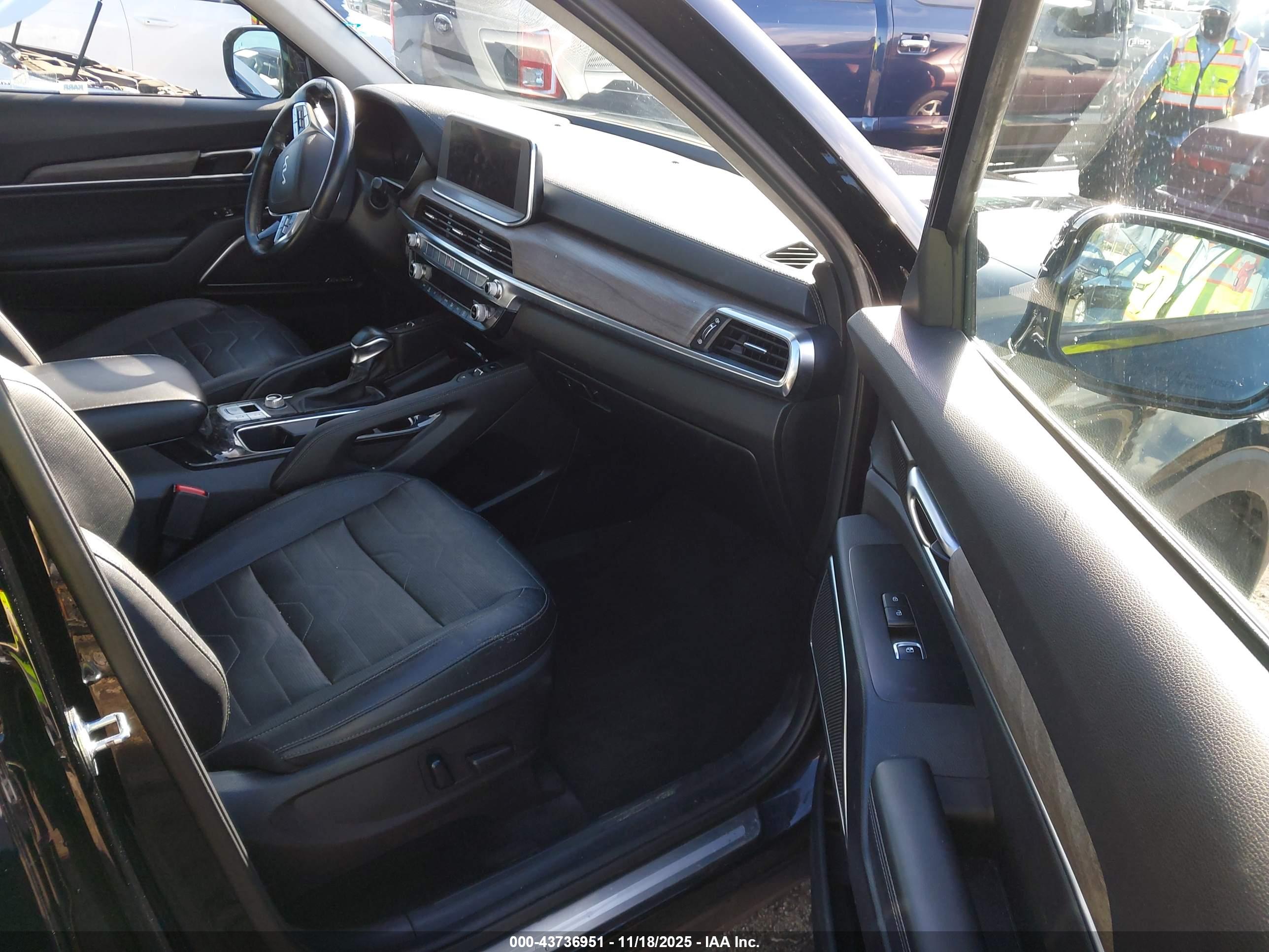 KIA TELLURIDE image 5