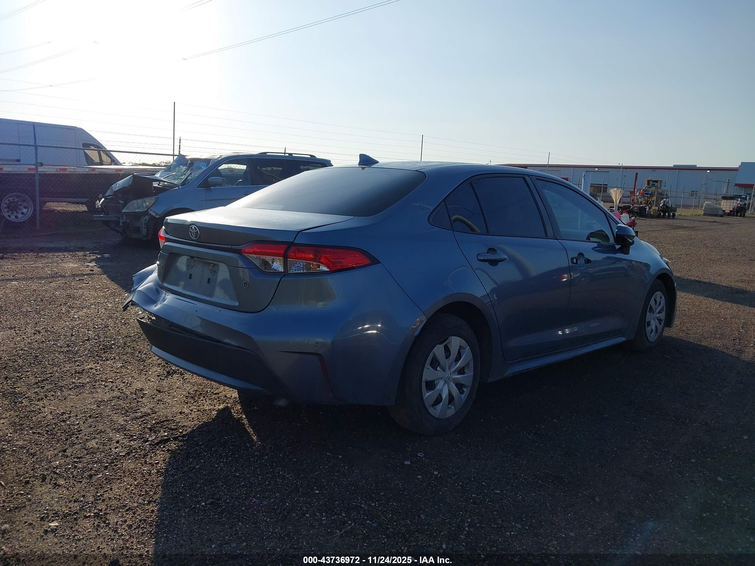 TOYOTA COROLLA image 4