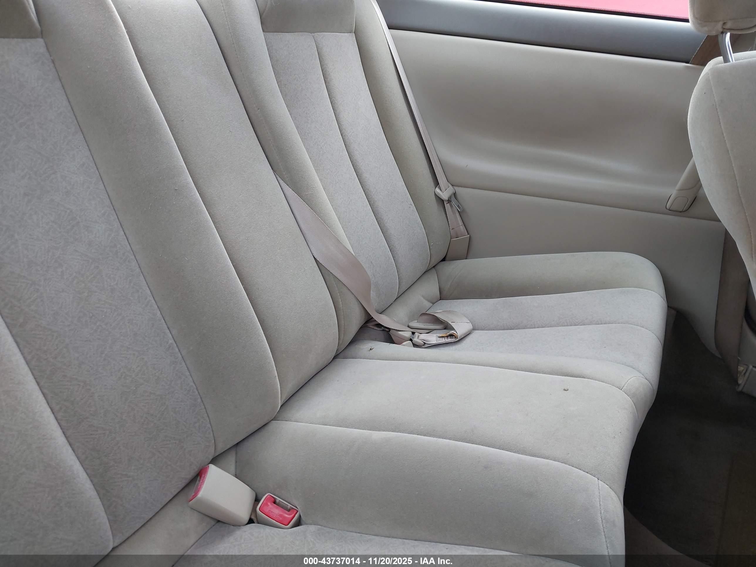 TOYOTA CAMRY image 8